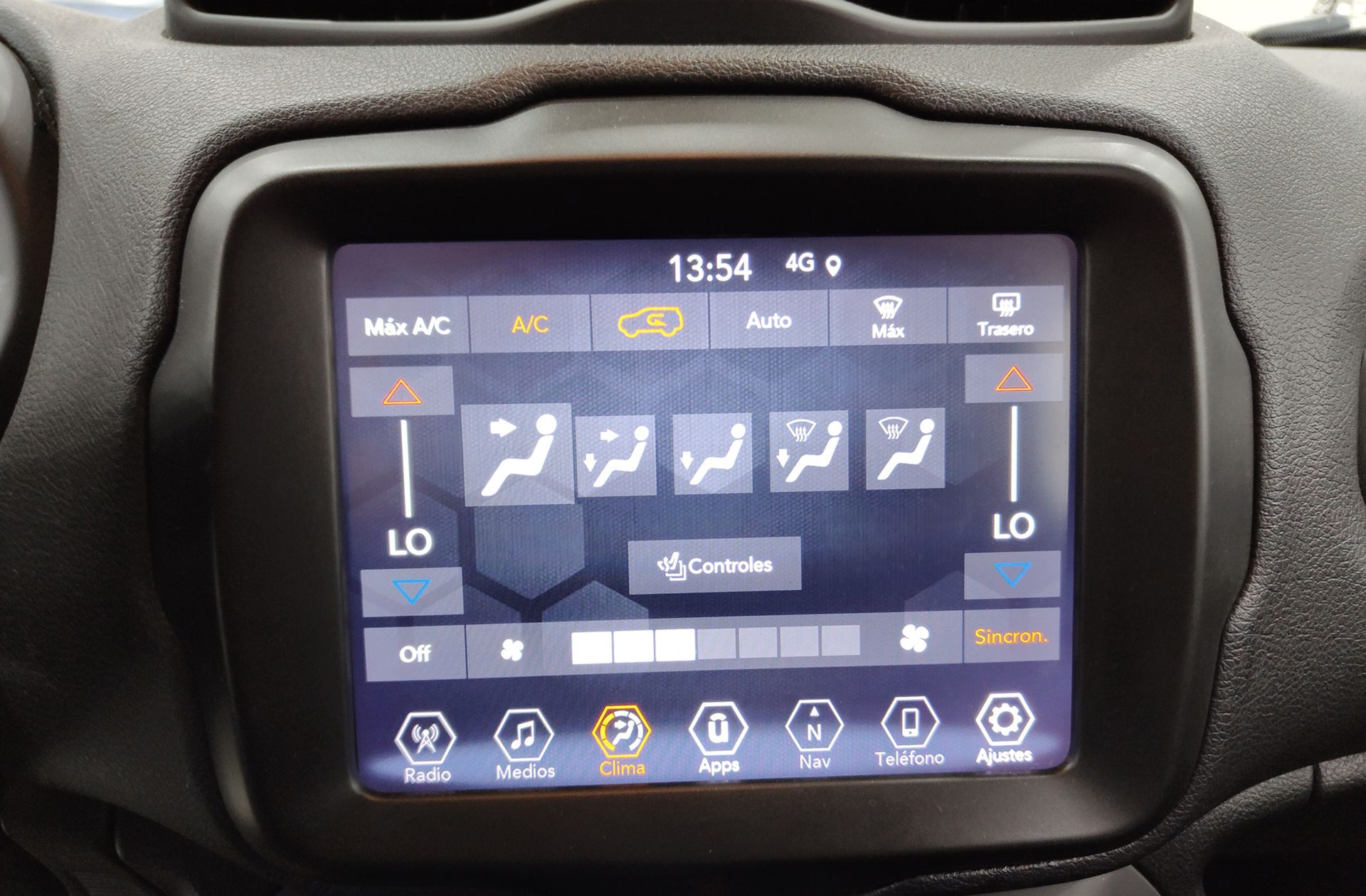 Jeep Renegade eHybrid Night Eagle ATX - foto 8