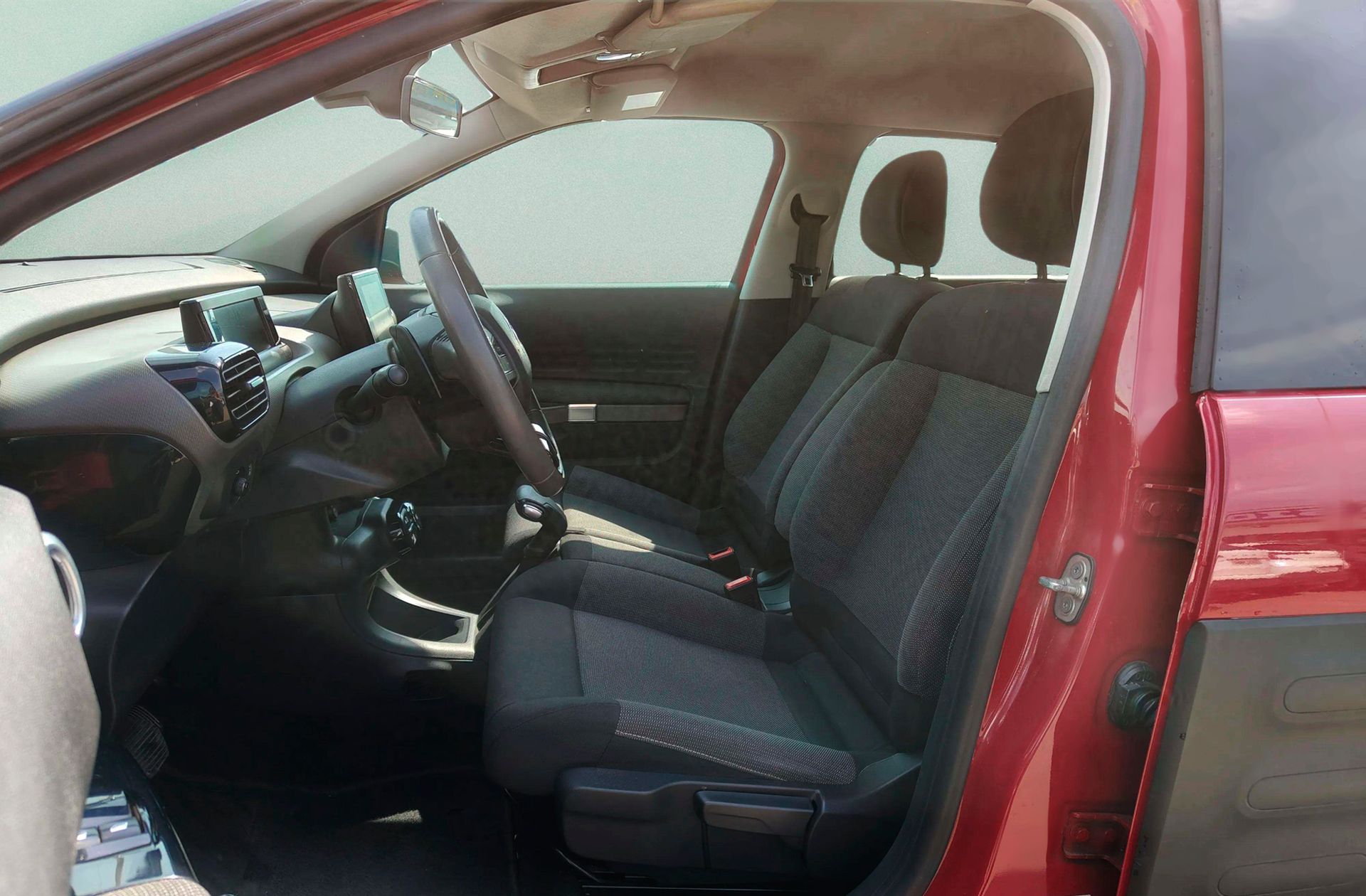 Citroën C4 Cactus BlueHDi 100 Shine ETG6 - foto 11