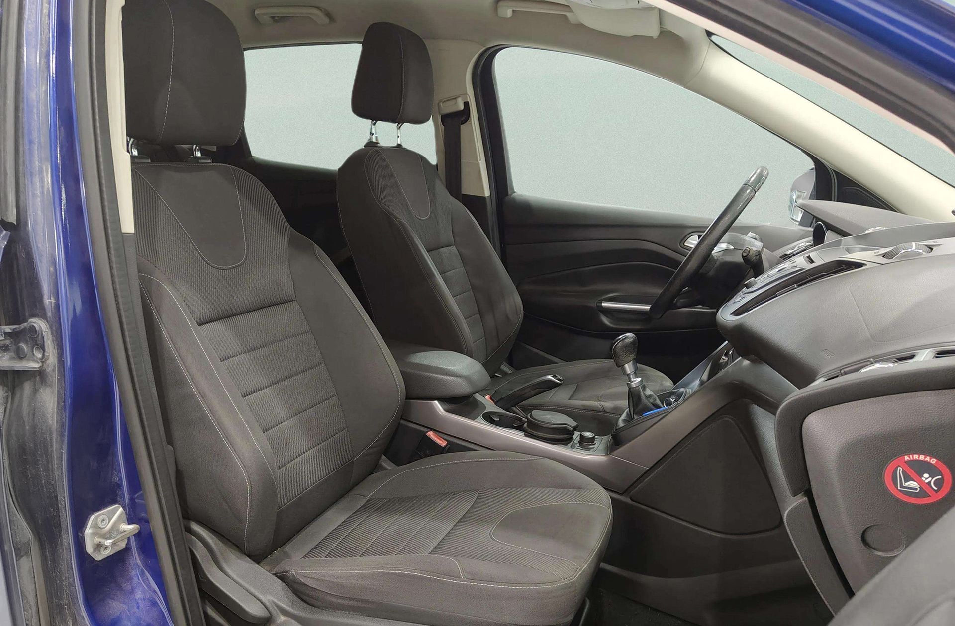 Ford Kuga 1.6 EcoBoost 4x2 Trend - foto 13
