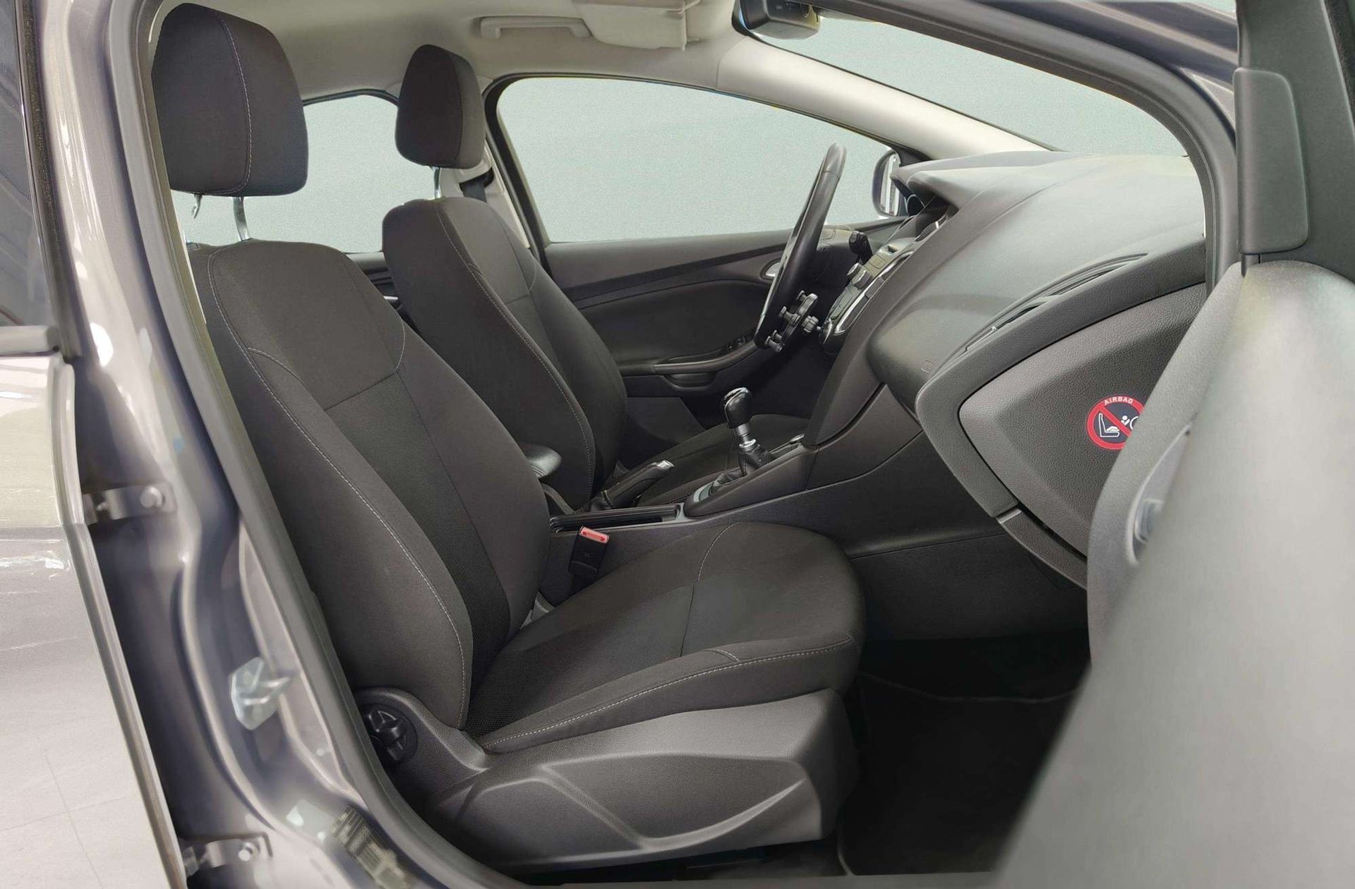 Ford Focus 1.5 TDCi Trend+ - foto 17