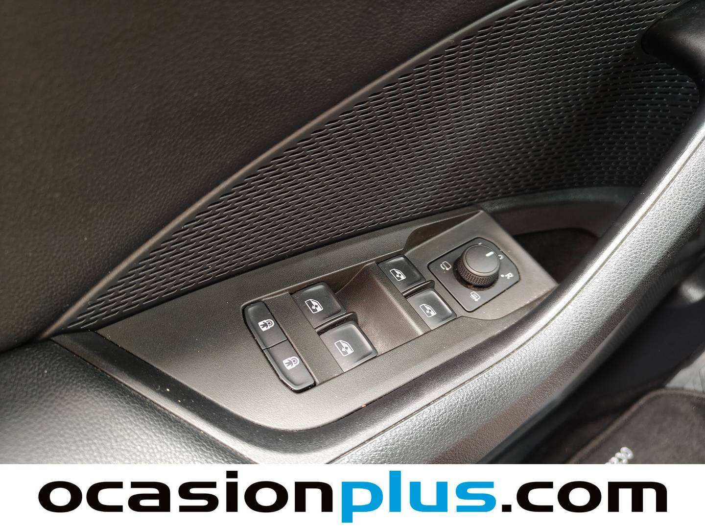 Skoda Octavia Skoda Octavia Combi 1.5 TSI G-TEC Ambition DSG (131 CV) seminuevo