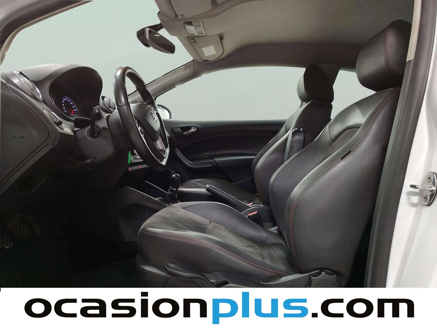 Foto asientos delanteros Seat Ibiza Seat Ibiza 1.0 EcoTSI FR Ultimate Edition (110 CV)