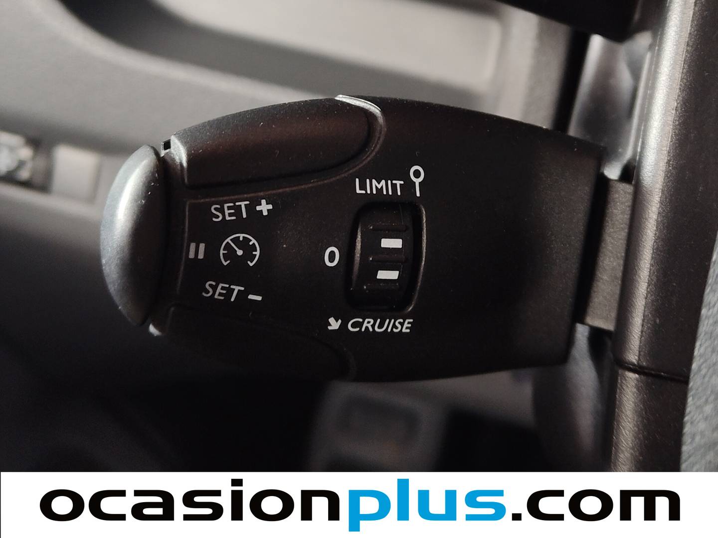 Extras y acabados del Toyota Proace Verso Toyota Proace Verso Combi 1.6D MEDIO (L1) (116 CV) 6 Plazas