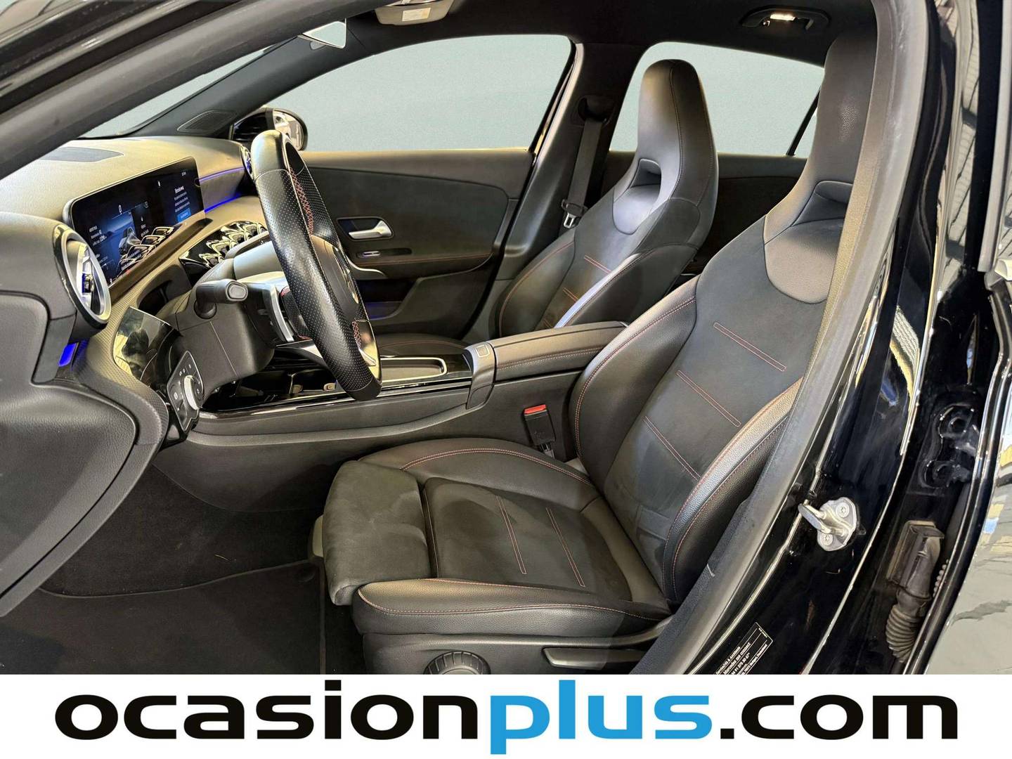 Foto asientos delanteros Mercedes Clase A Mercedes Clase A 200 d (150 CV) Pack AMG