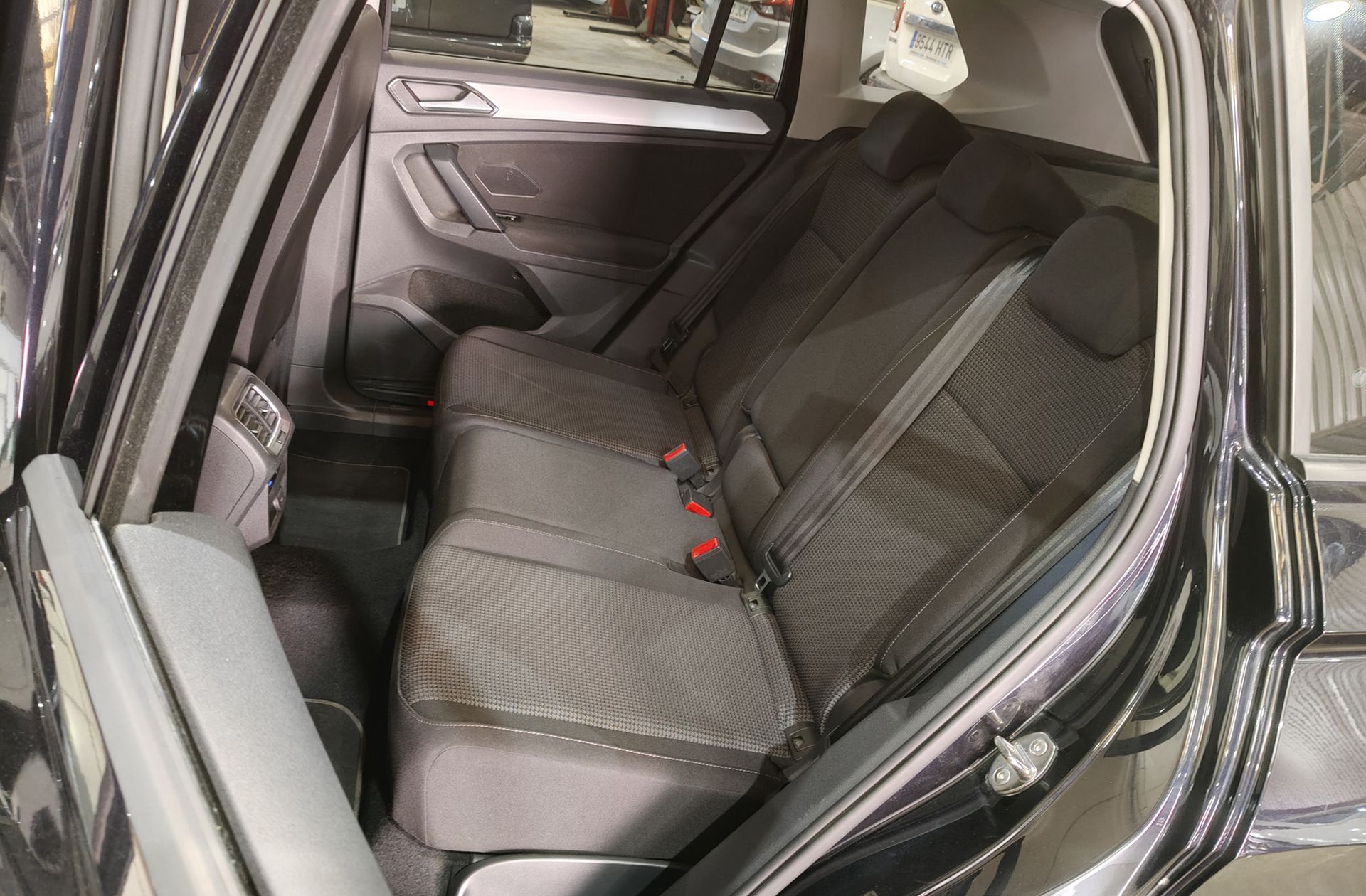 Volkswagen Tiguan Edition 2.0 TDI BMT - foto 10