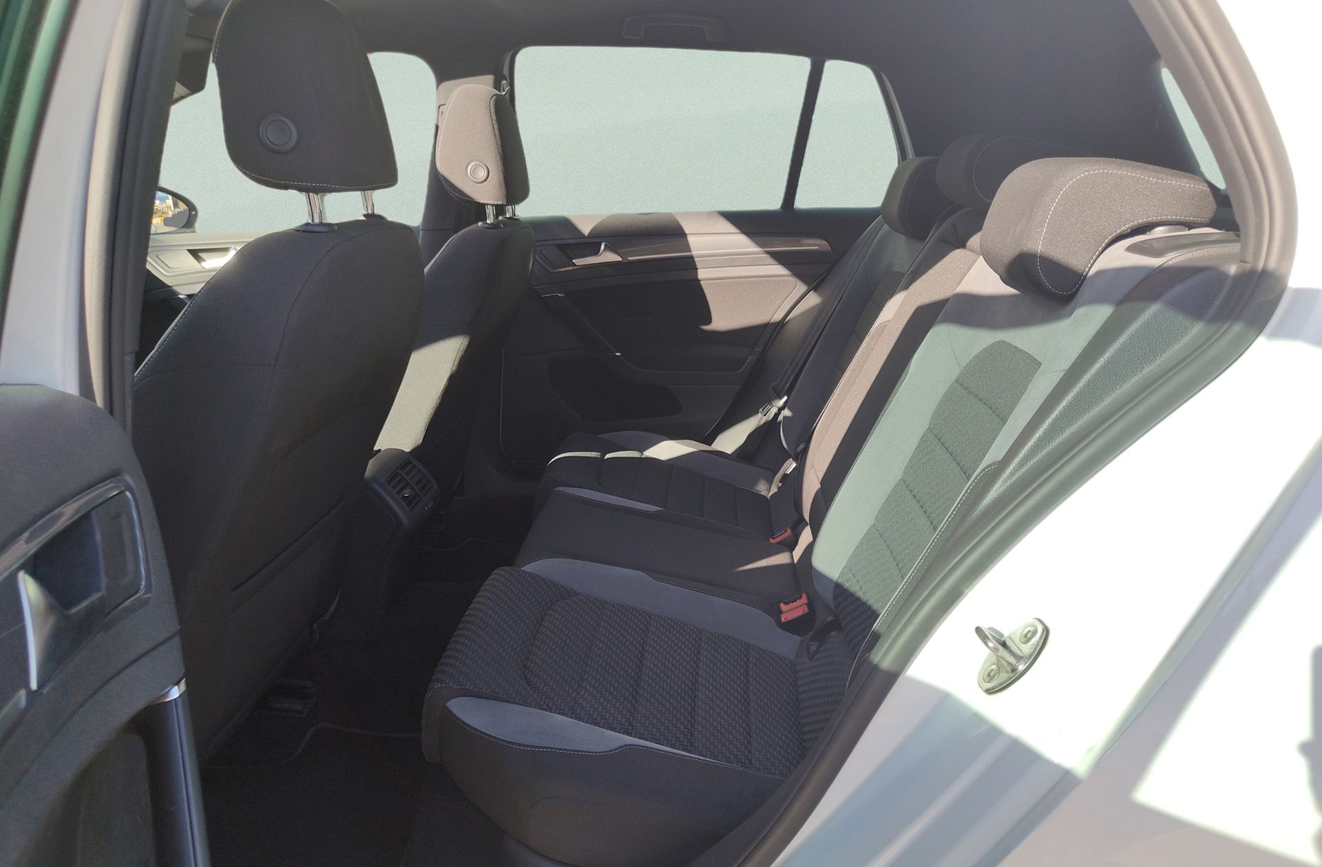 Volkswagen Golf Sport 1.5 TSI Evo DSG Pack R-Line - foto 14