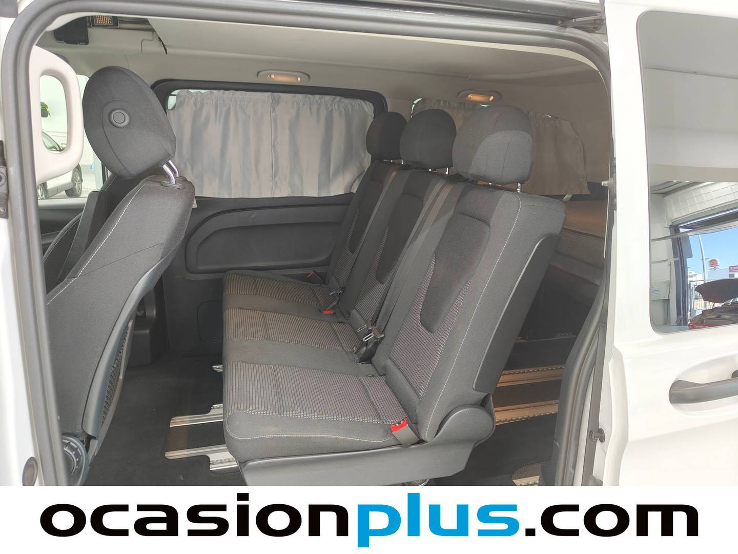 Foto asientos traseros Mercedes Vito Mercedes Vito 200 d Marco Polo Activity Largo (136 CV) Semi-Camperizada 5 Plazas