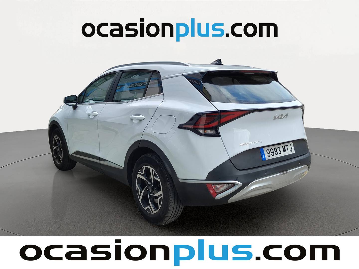 Foto trasera KIA Sportage KIA Sportage 1.6 T-GDi MHEV Business 4x2 DCT (160 CV) derecha