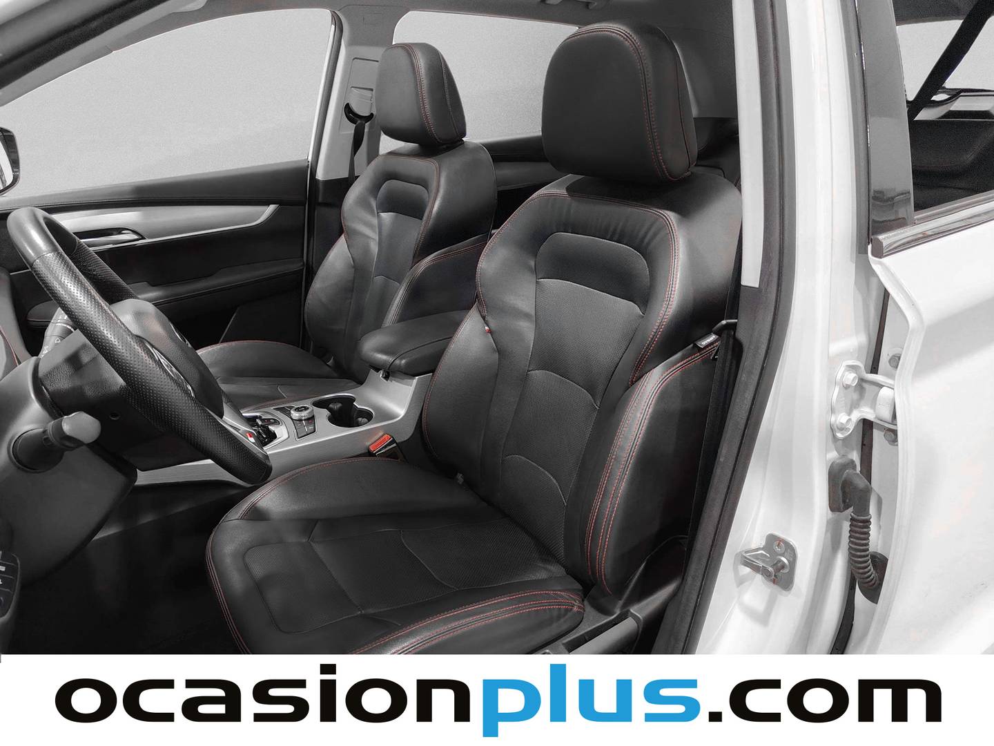 Foto asientos delanteros SWM G01 SWM G01 1.5T Luxury (131 CV)
