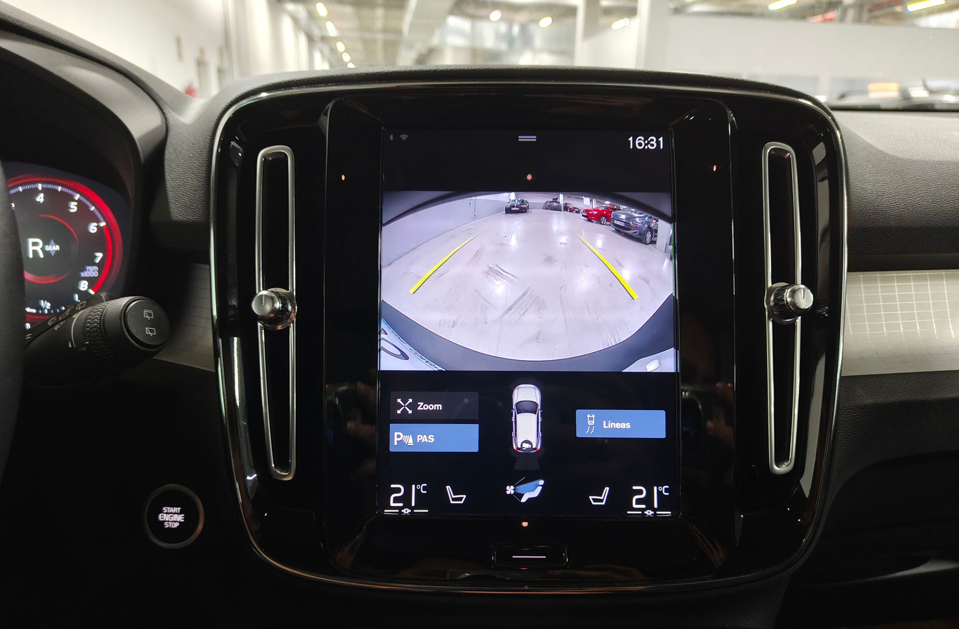 Volvo XC40 T3 Business Plus - foto 10