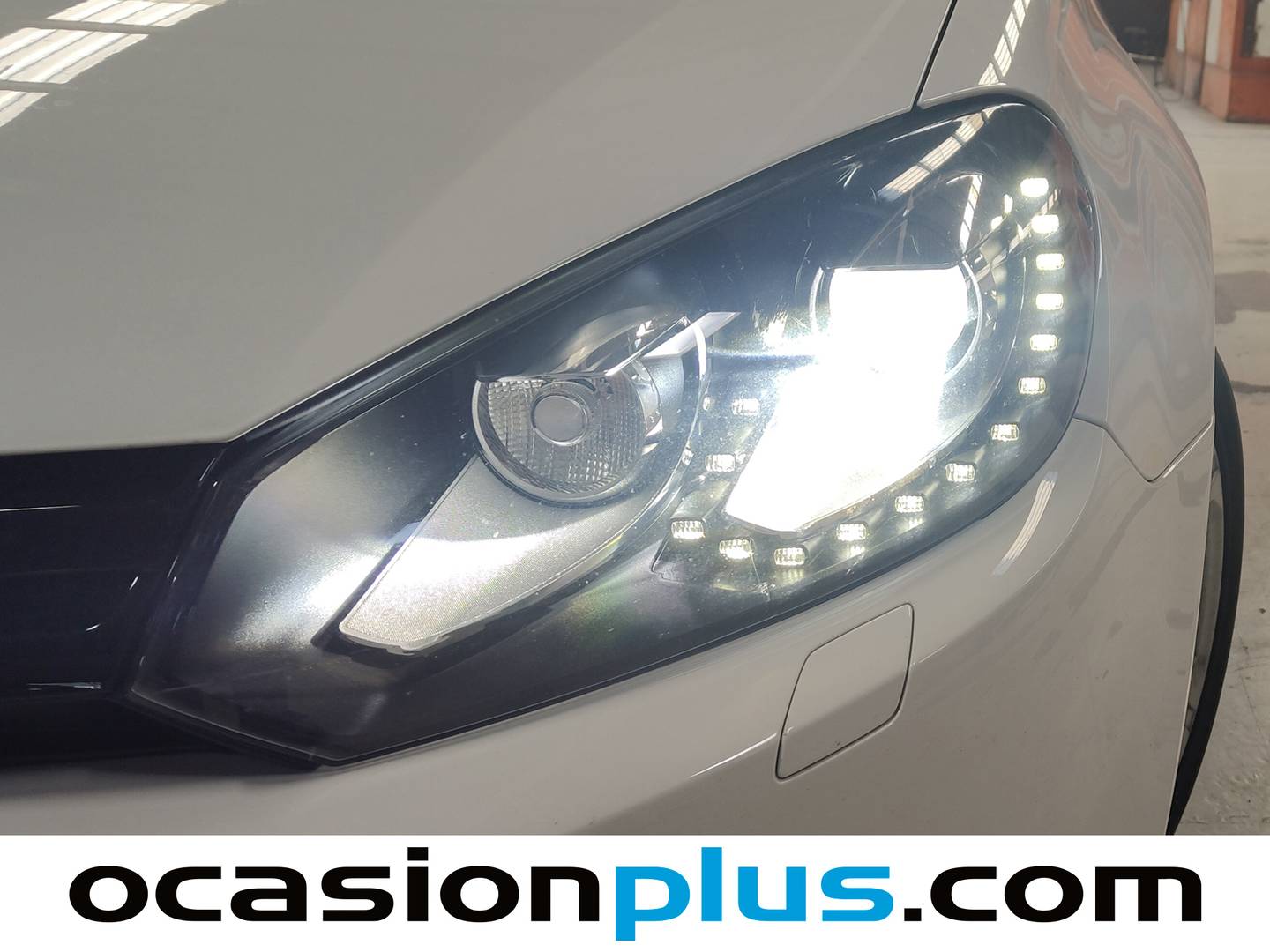 Equipamiento del Volkswagen Golf Volkswagen Golf Sport 1.6 TDI CR (105 CV) DSG Pack R-Line