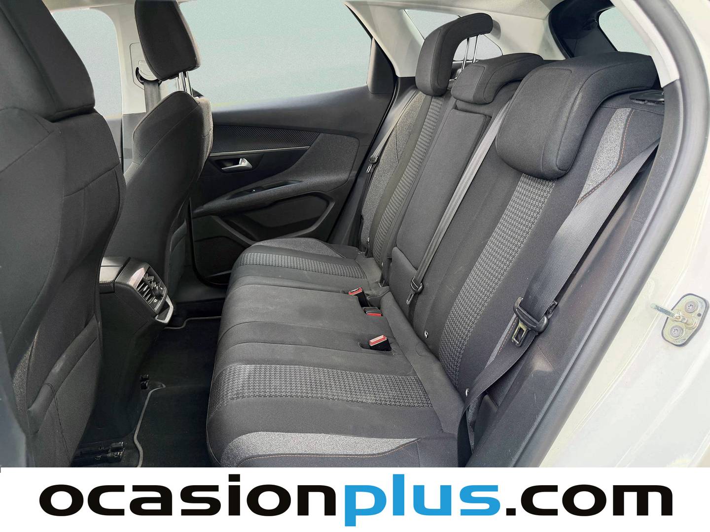 Foto asientos traseros Peugeot 3008 Peugeot 3008 PureTech 130 S&S Active (130 CV)