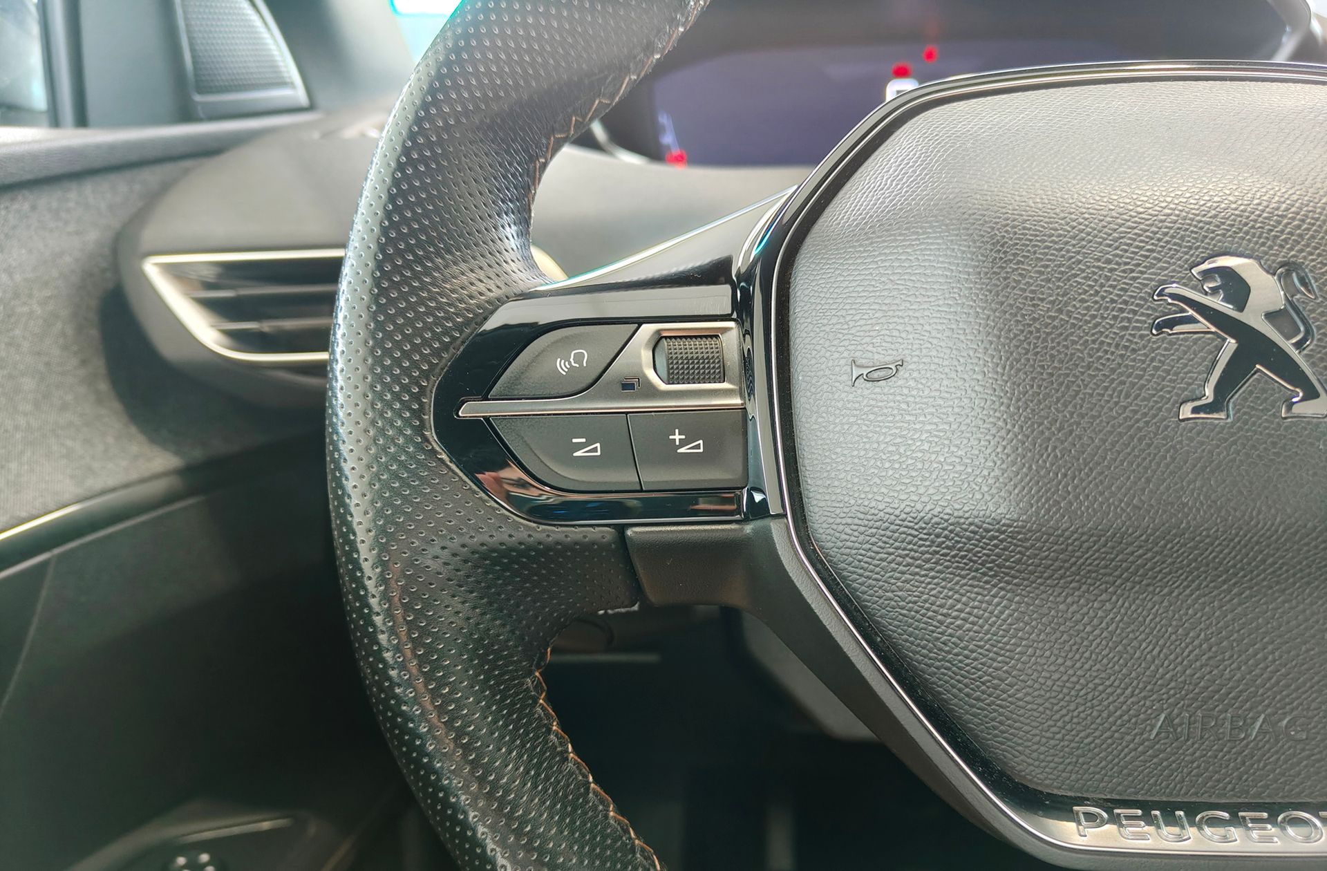 Peugeot 3008 BlueHDi 130 GT Line - foto 38