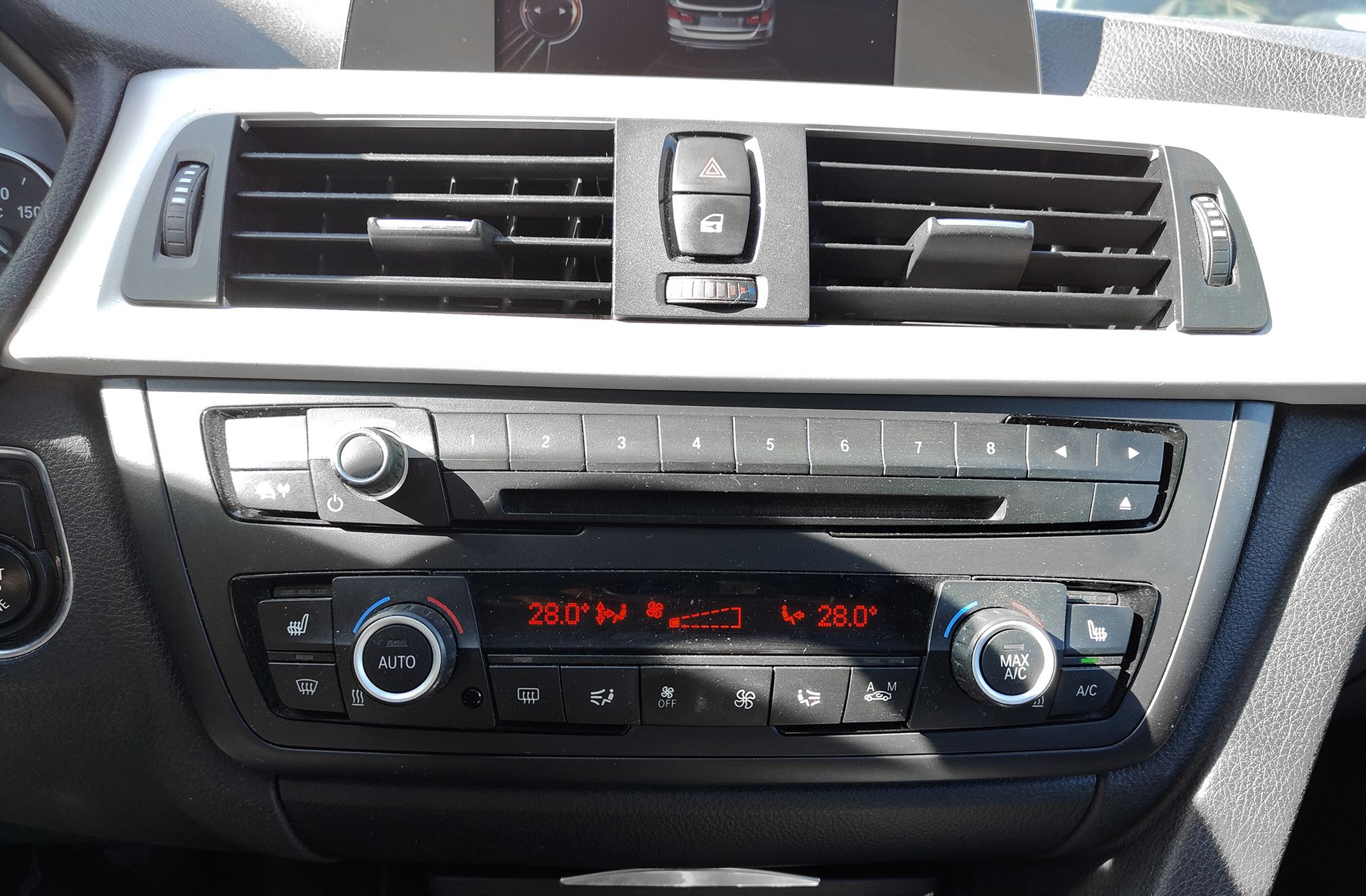 BMW Serie 3 318d Touring - foto 37