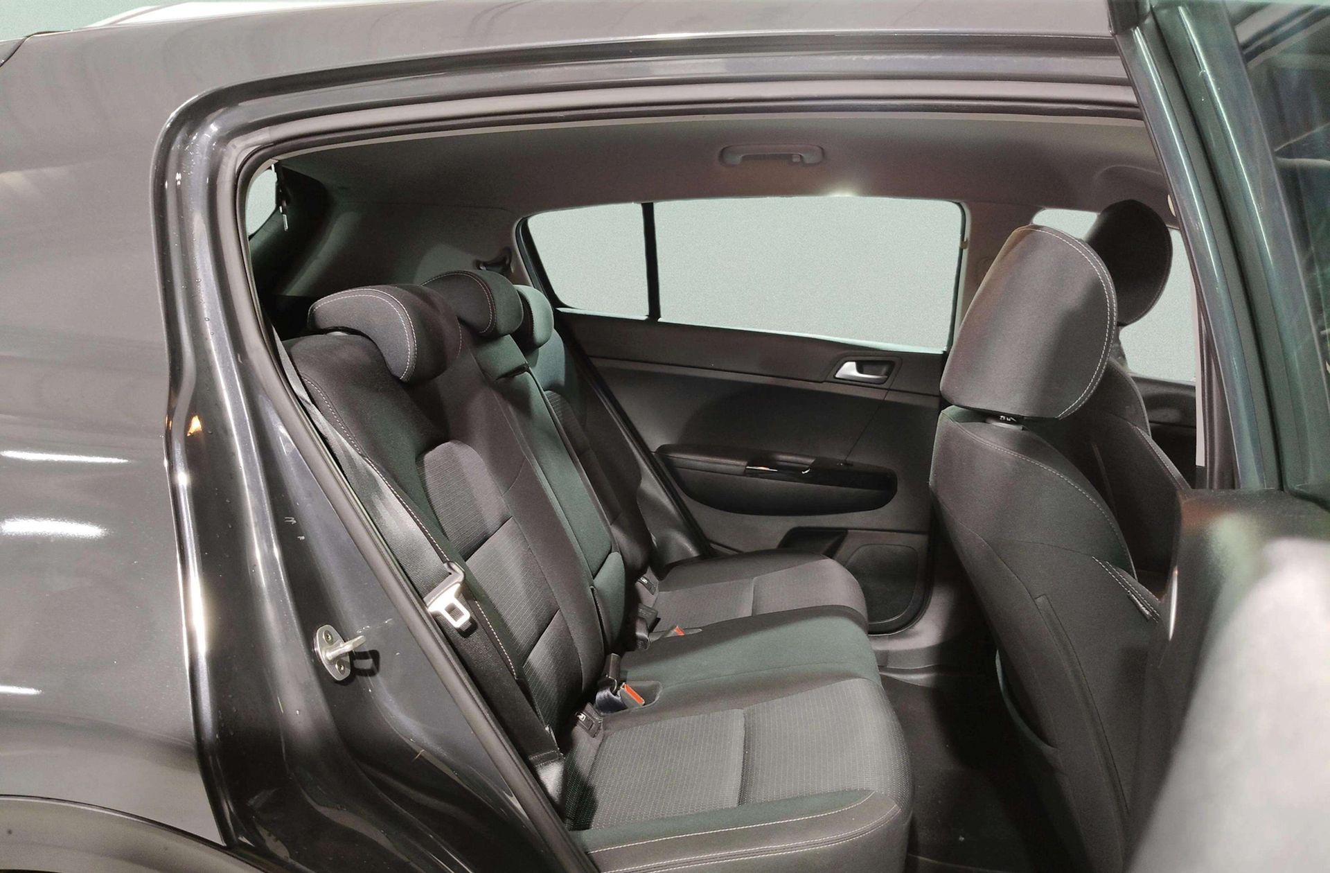 Kia Sportage 1.6 CRDi MHEV Drive Plus 4x2 - foto 18