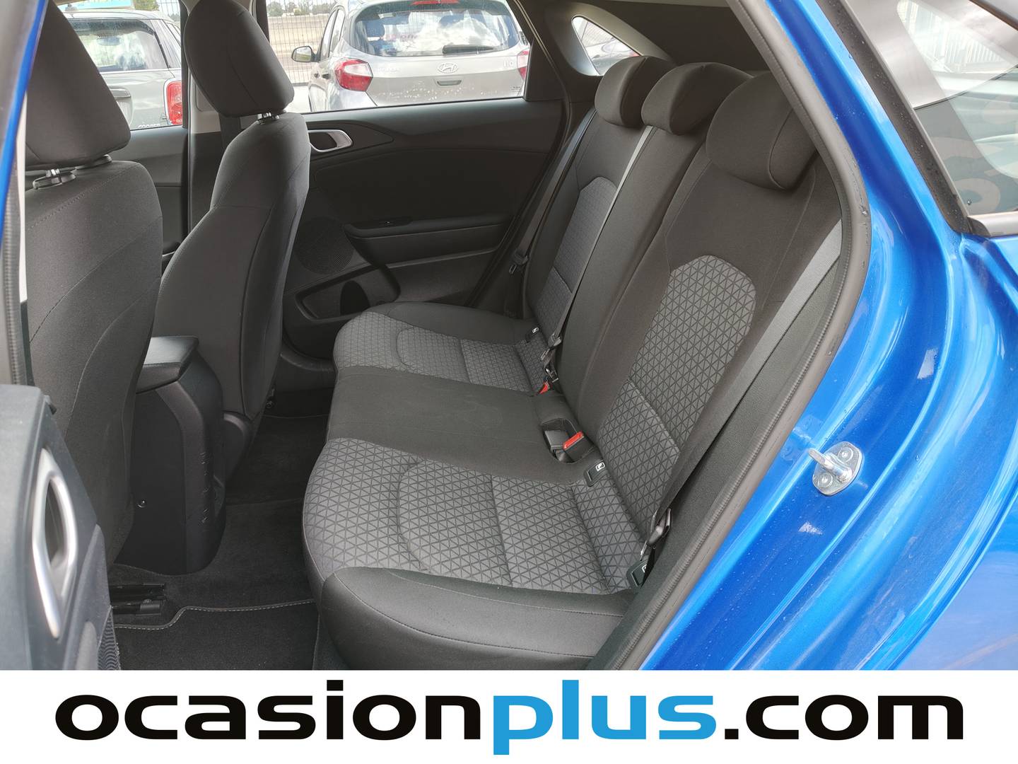 Foto asientos traseros KIA Ceed KIA Ceed 1.0 T-GDi Concept (100 CV)