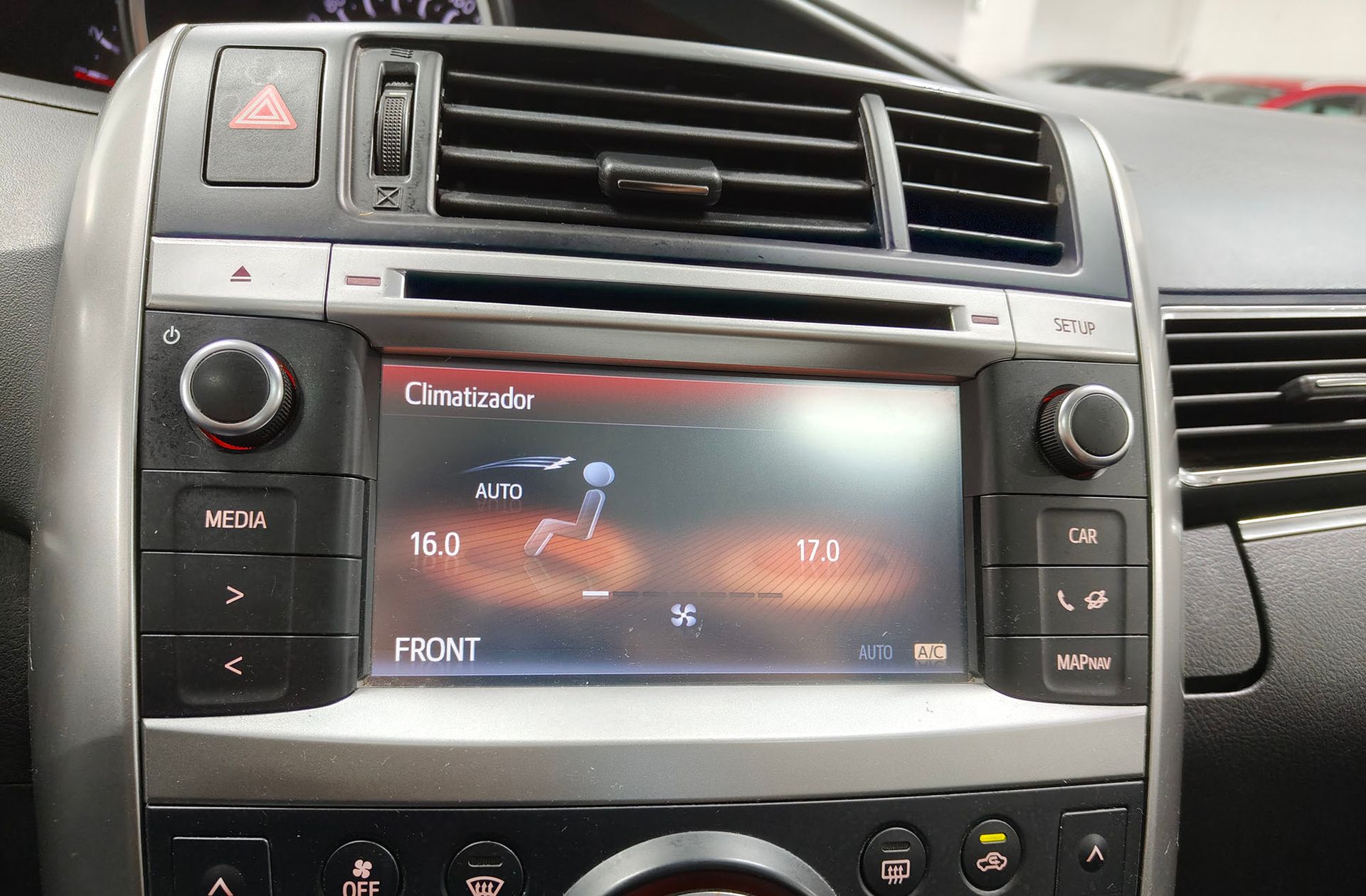 Toyota Verso 115D Advance 7 plazas - foto 32