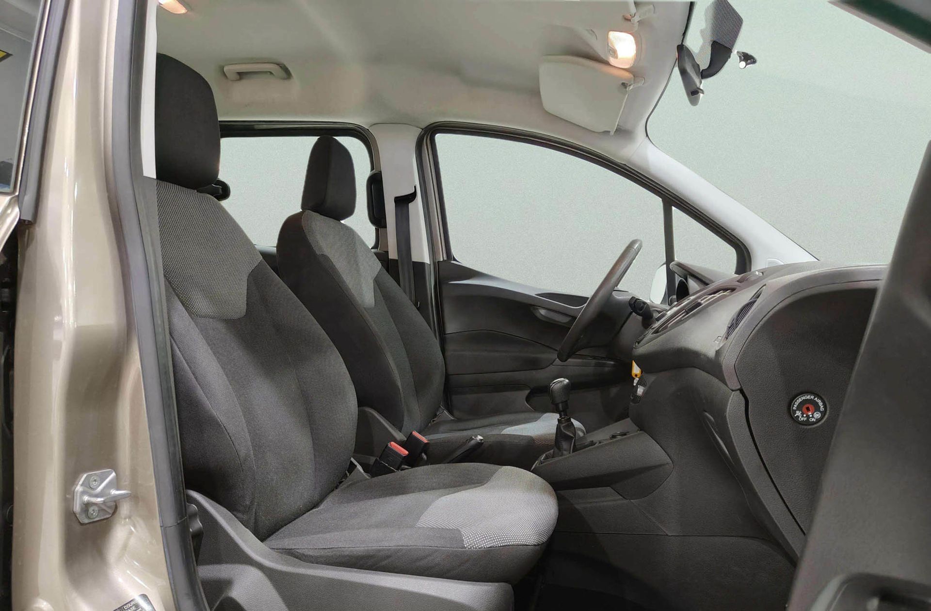 Ford Tourneo Courier 1.0 EcoBoost Ambiente - foto 14