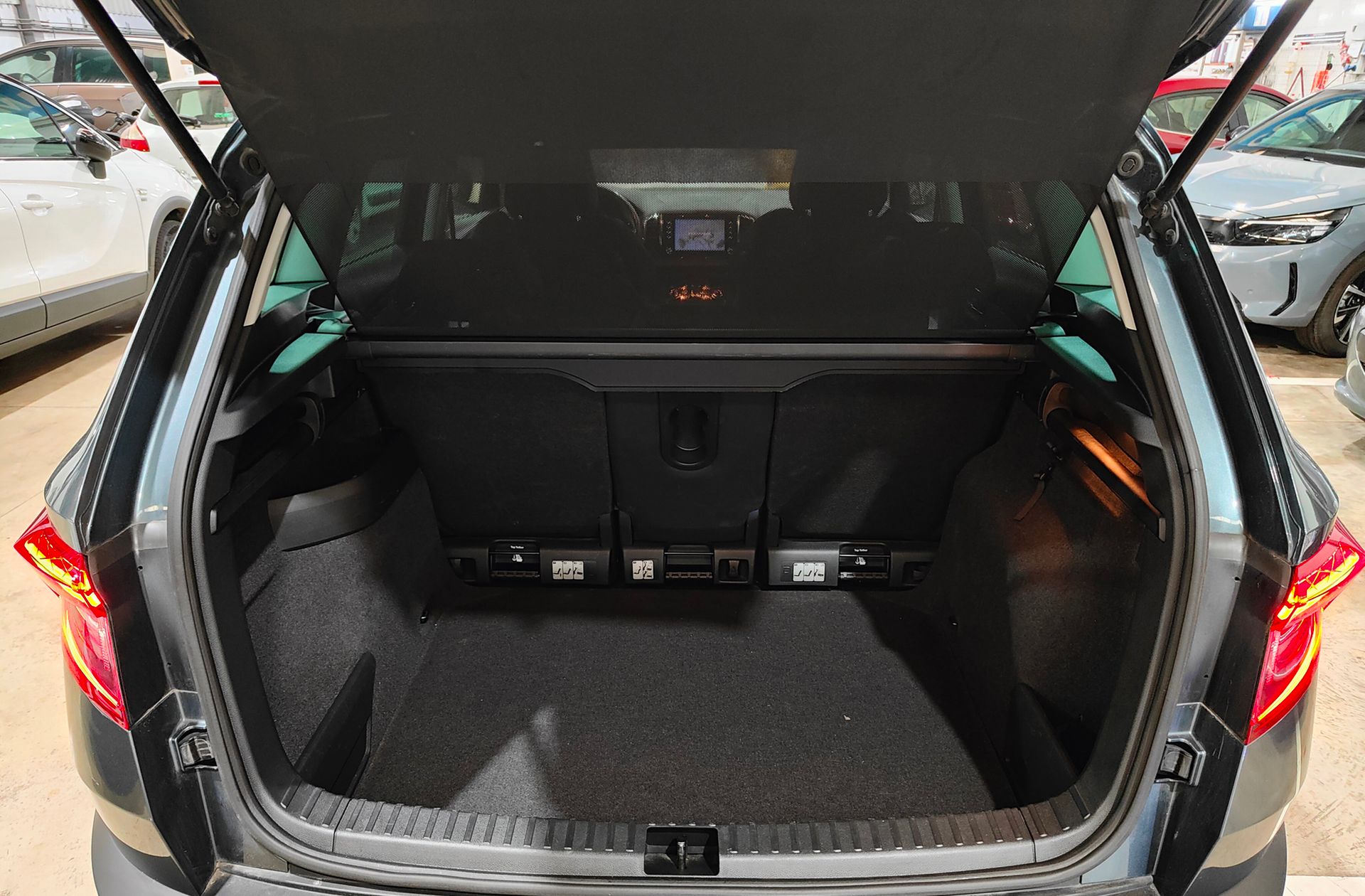 Škoda Karoq 1.5 TSI ACT Ambition DSG - foto 15