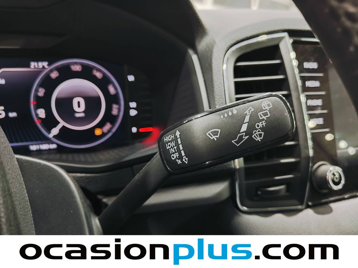 Foto Skoda Karoq Skoda Karoq 2.0 TDI Ambition 4X4 DSG (150 CV)