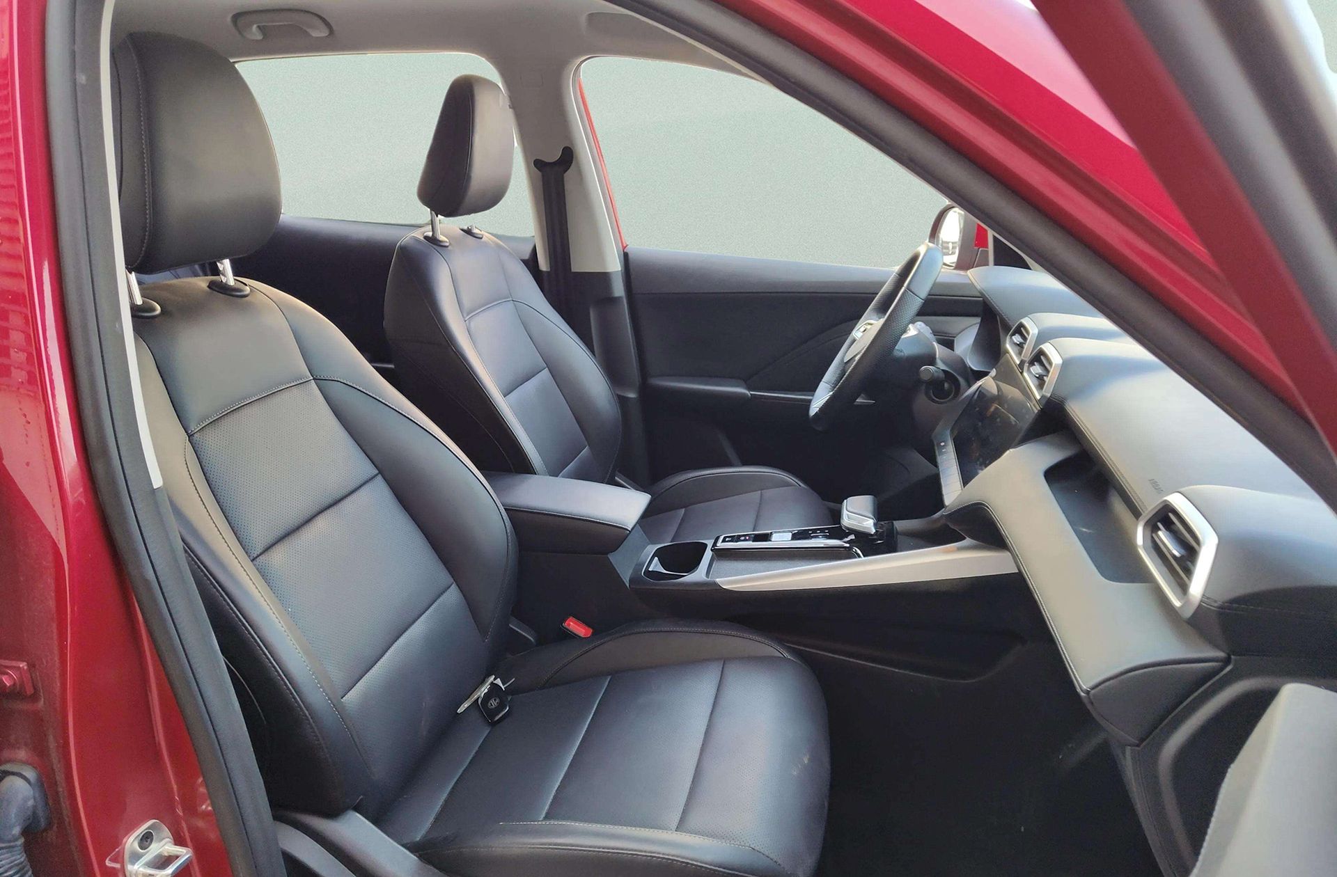 MG ZS 1.5 Hybrid+ Luxury - foto 24