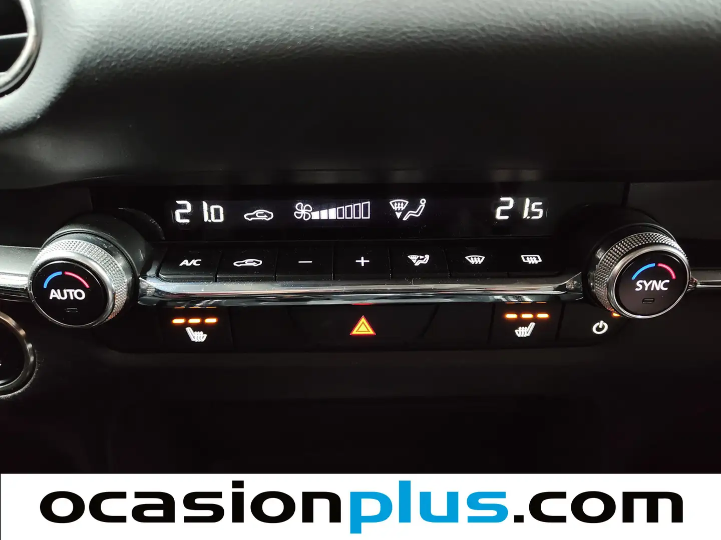 Foto Mazda CX-30 Mazda CX-30 2.0 e-Skyactiv-G Zenith AT (122 CV)