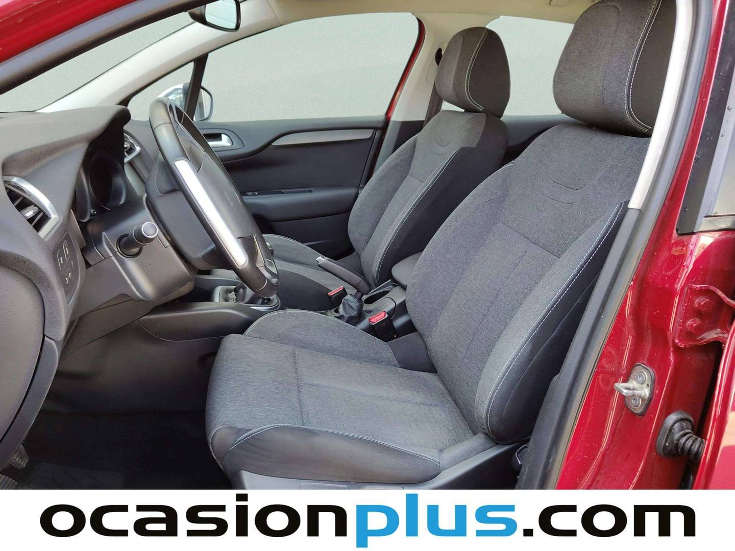 Foto asientos delanteros Citroën C4 Citroën C4 PureTech 130 S&S Feel Edition (130 CV)