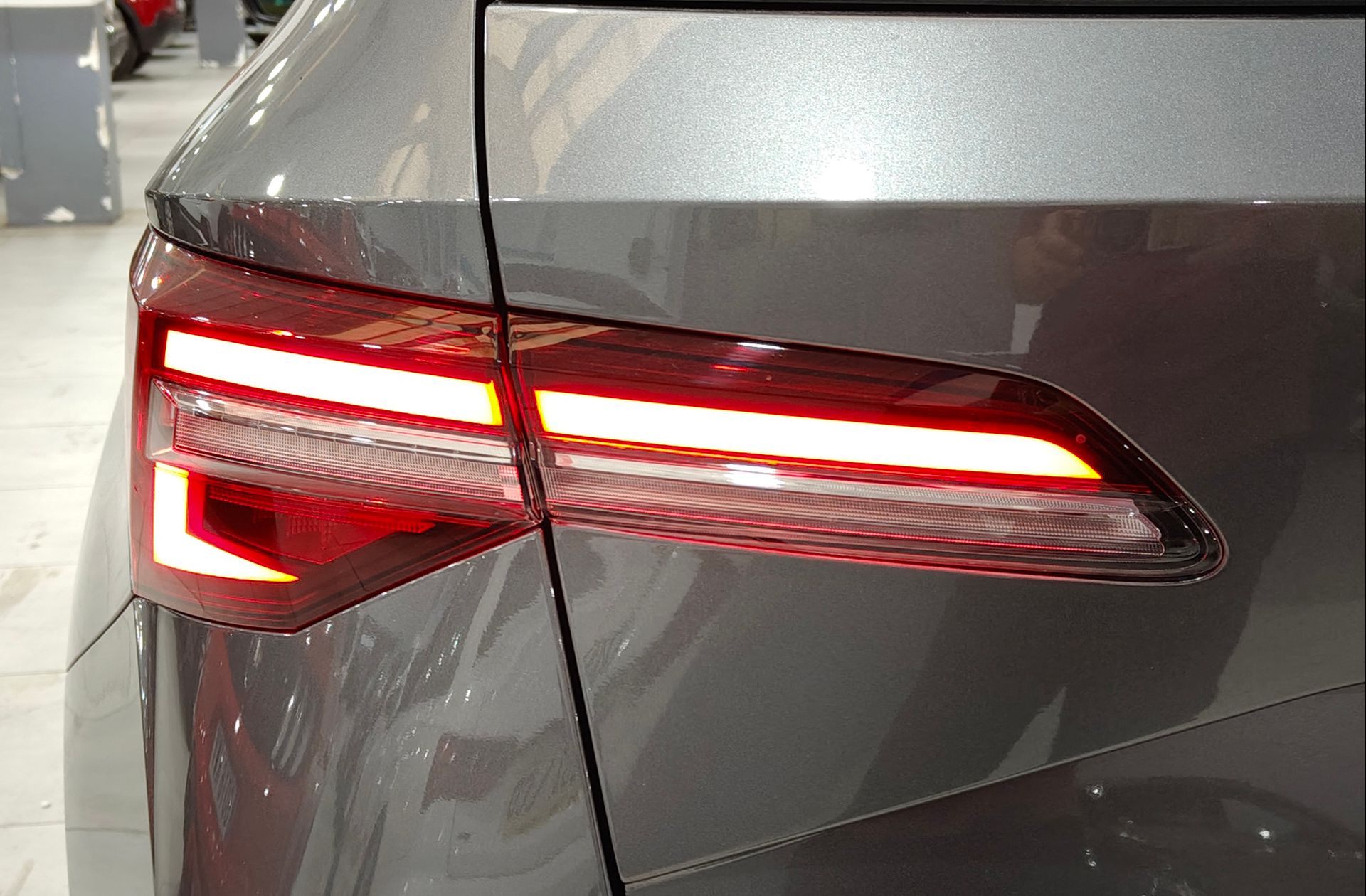 Škoda Karoq 1.5 TSI ACT Sportline DSG - foto 16