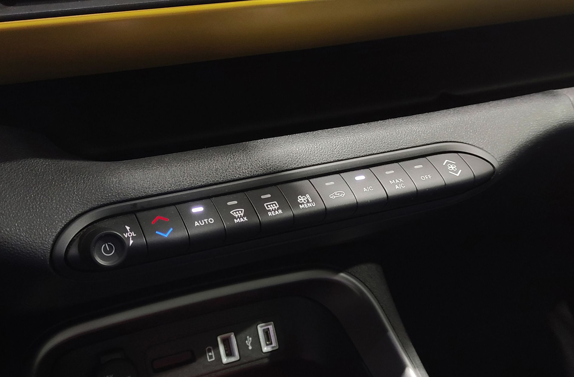 Jeep Avenger 1.2 G Summit - foto 32
