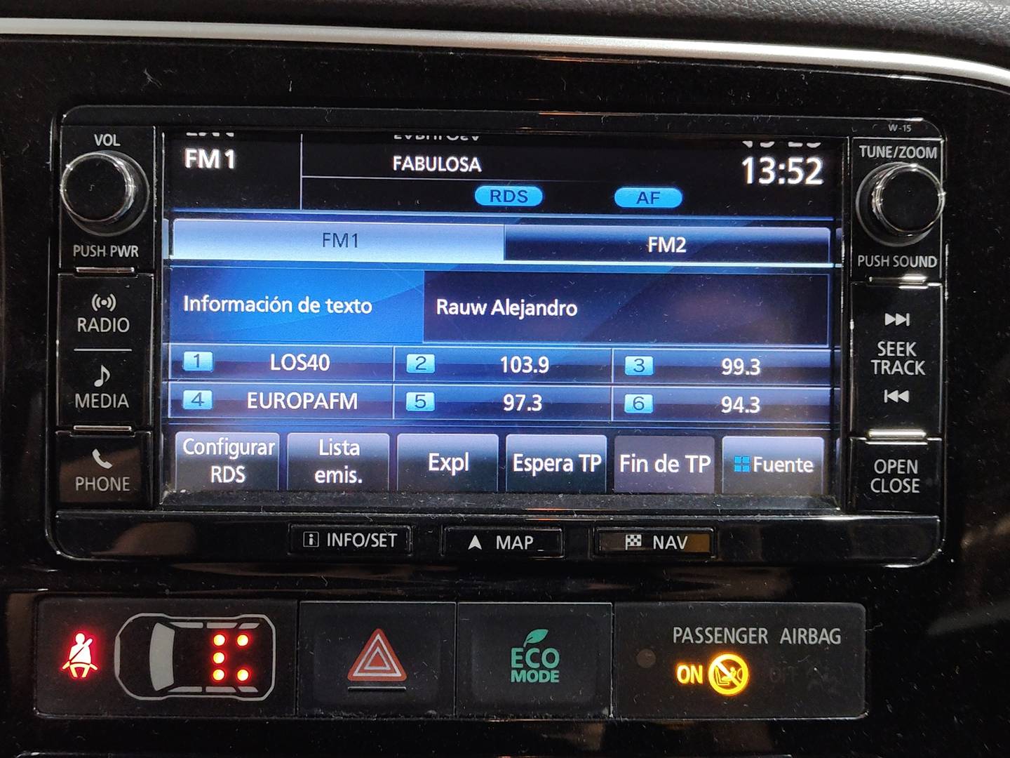 Foto Mitsubishi Outlander Mitsubishi Outlander 220 DI-D Motion 2WD (150 CV) 7 Plazas