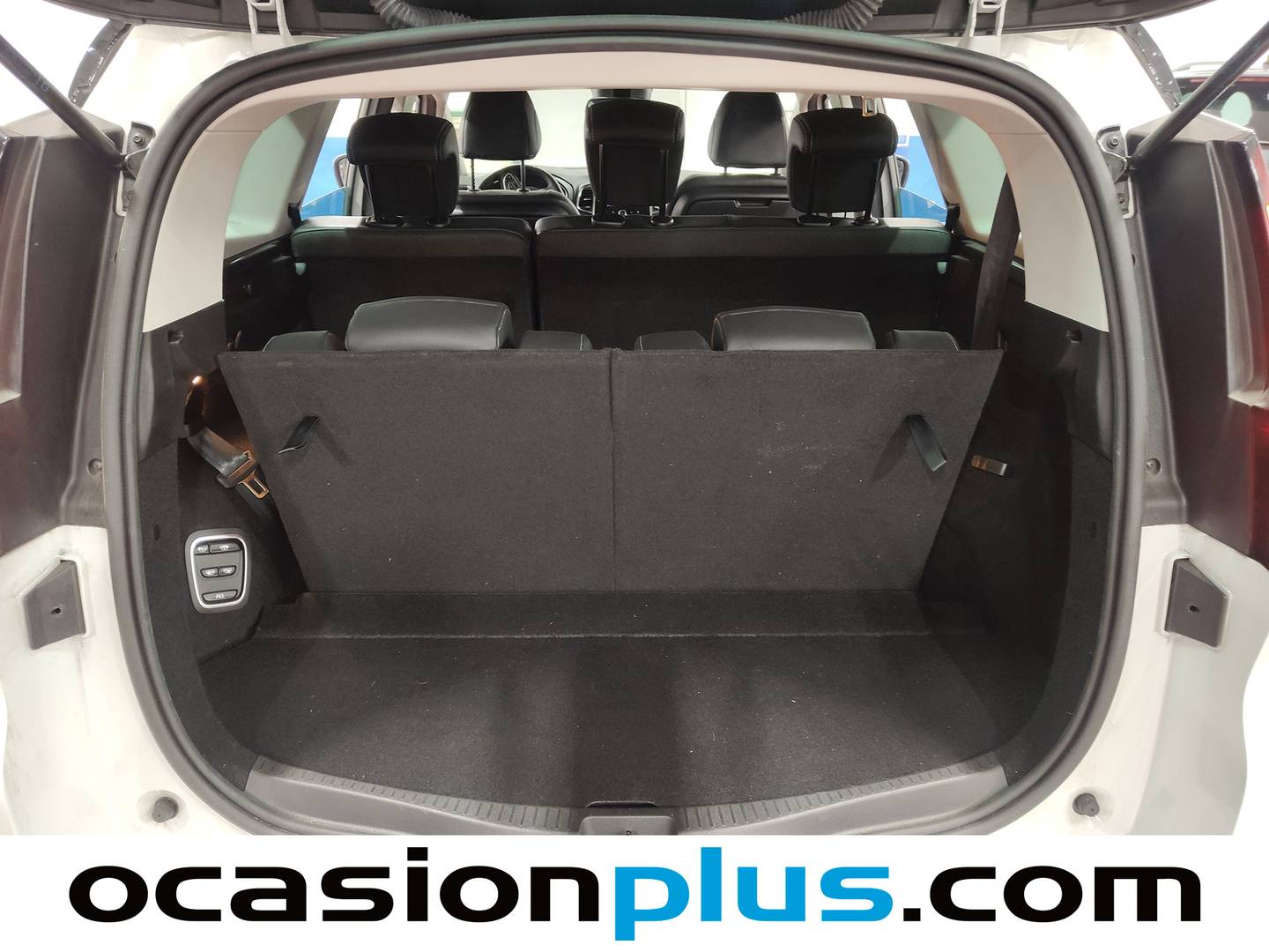Fotos maletero Renault Grand Scénic Renault Grand Scenic Zen TCe (140 CV) GPF 7 Plazas