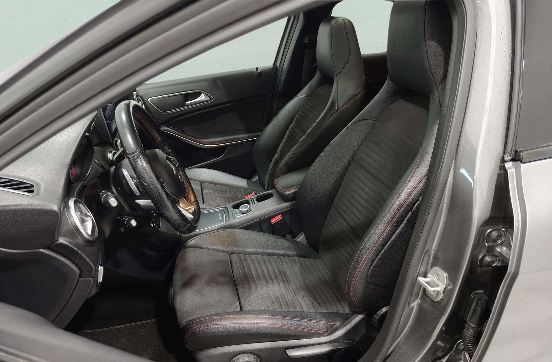 Mercedes-Benz Clase A 200 d - foto 11