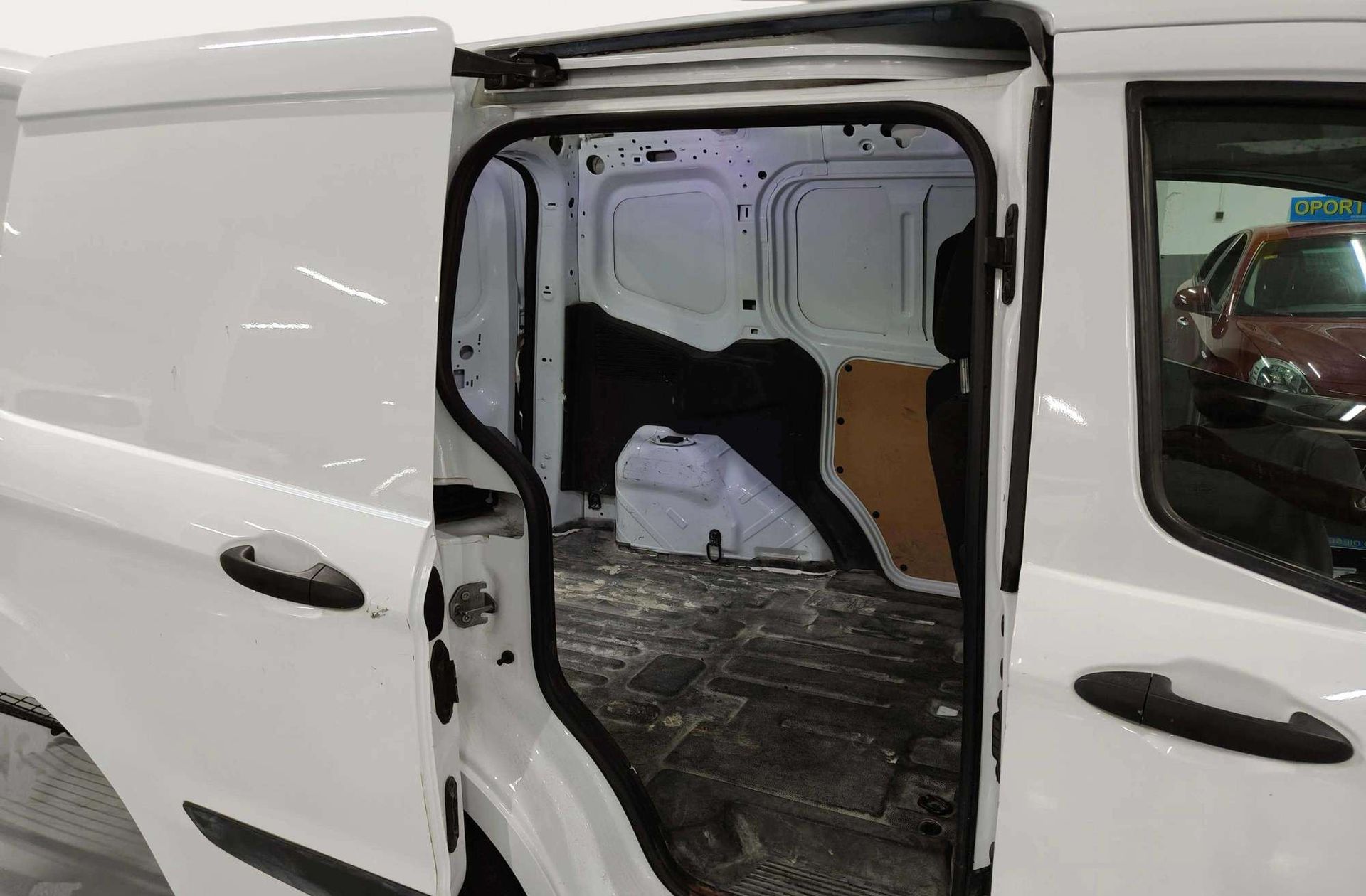 Ford Transit Furgon 1.5 TDCi Trend - foto 11