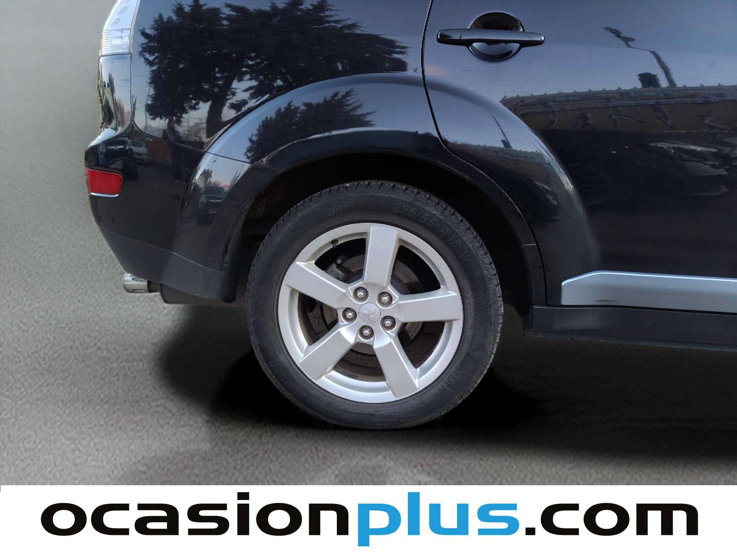 Foto Mitsubishi Outlander Mitsubishi Outlander 2.0 DI-D Intense Plus (140 CV) 7 Plazas