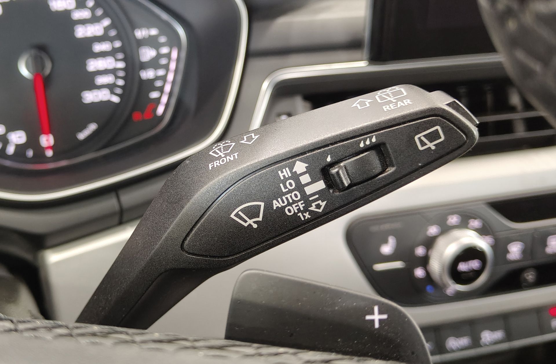 Audi A4 Avant Advanced 35 TFSI S tronic - foto 27