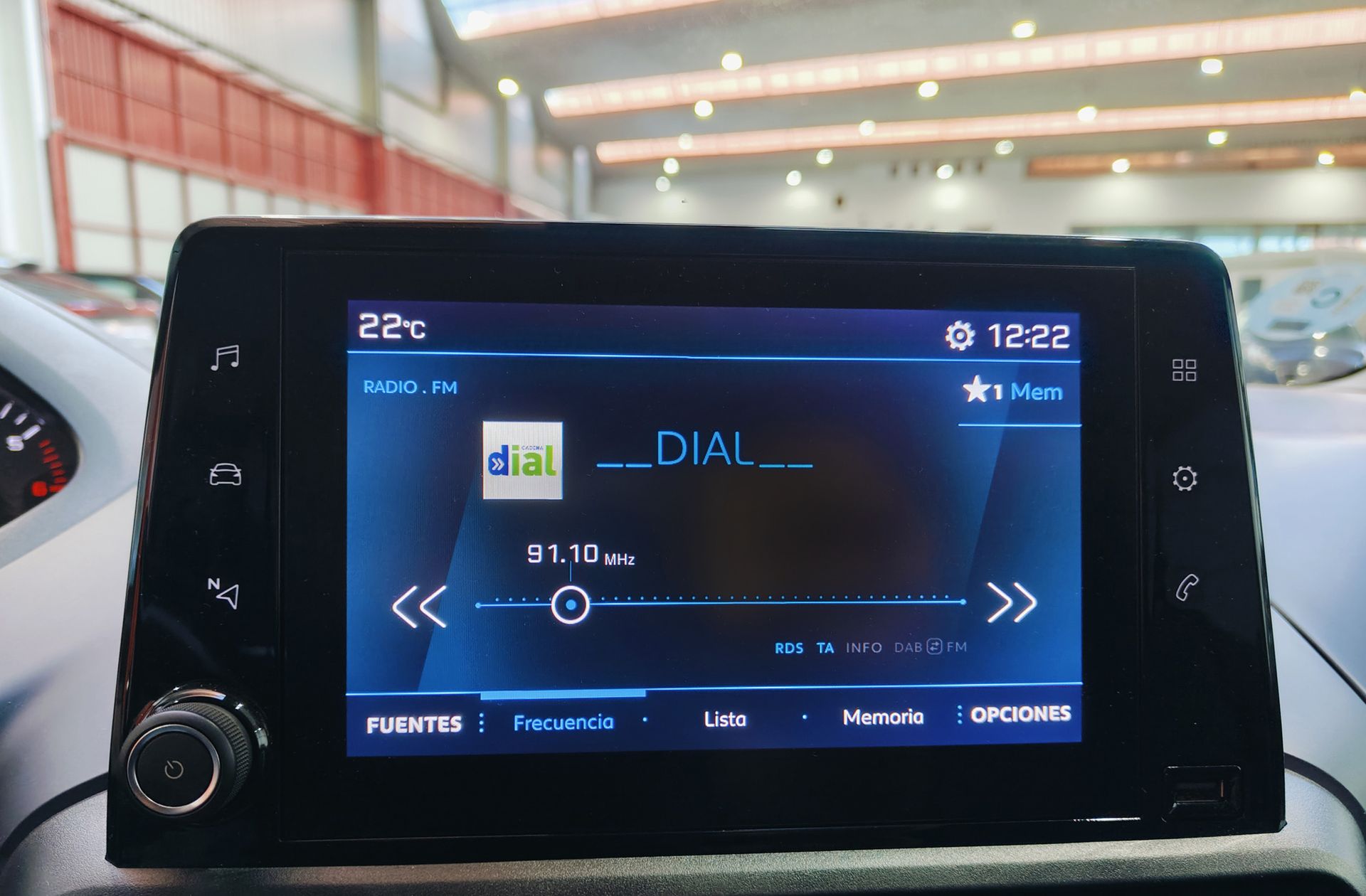 Peugeot Rifter BlueHDi 130 Allure Standard 7 plazas - foto 34