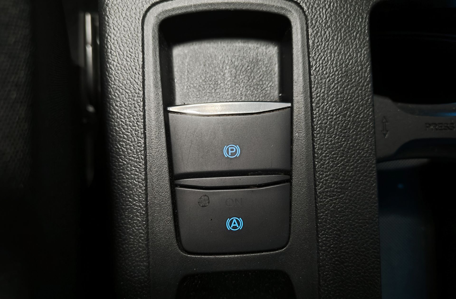 Ford Focus 1.0 EcoBoost MHEV ST-Line - foto 32