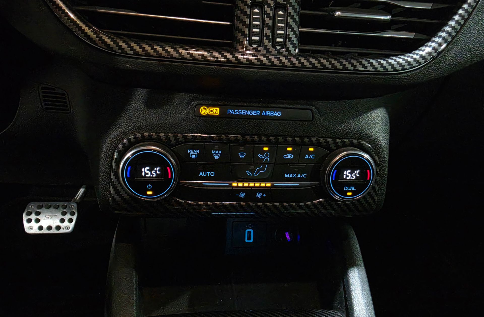 Ford Focus 1.0 EcoBoost Trend+ - foto 28