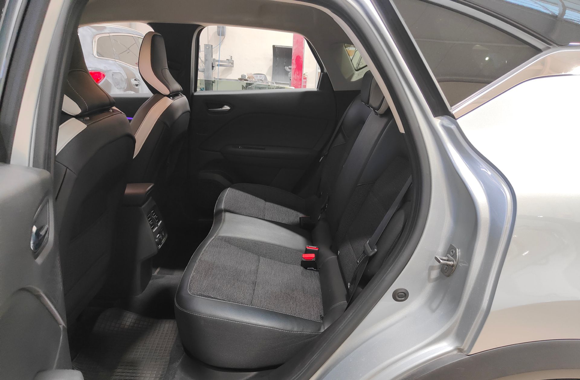 Renault Captur Techno TCe - foto 13