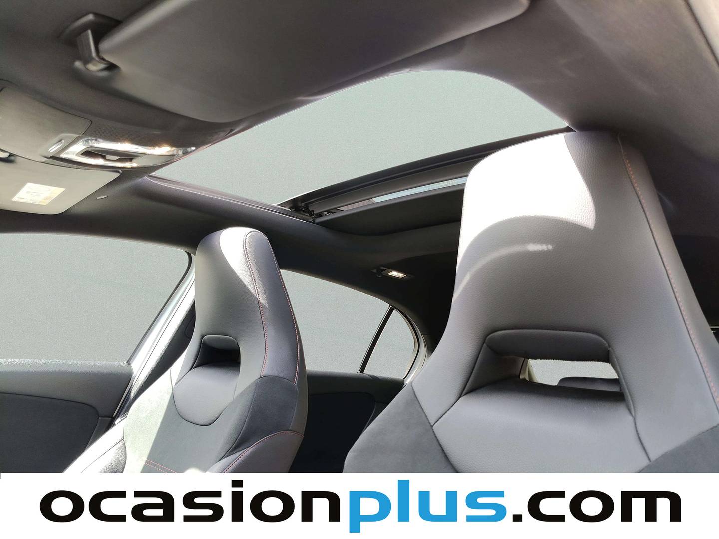 Equipamiento del Mercedes Clase A Mercedes-Benz Clase A 200 (163 CV) Pack AMG