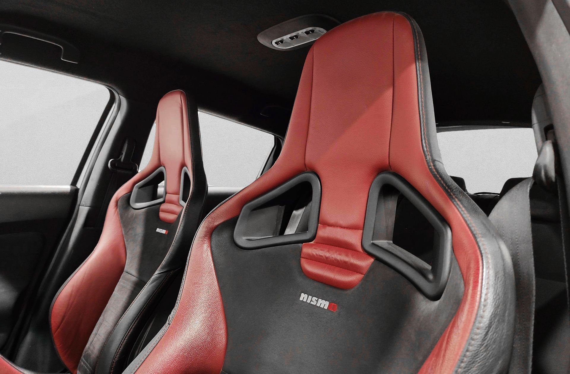 Nissan Juke 1.6 DIG-T Nismo RS 4x4 XTronic - foto 14