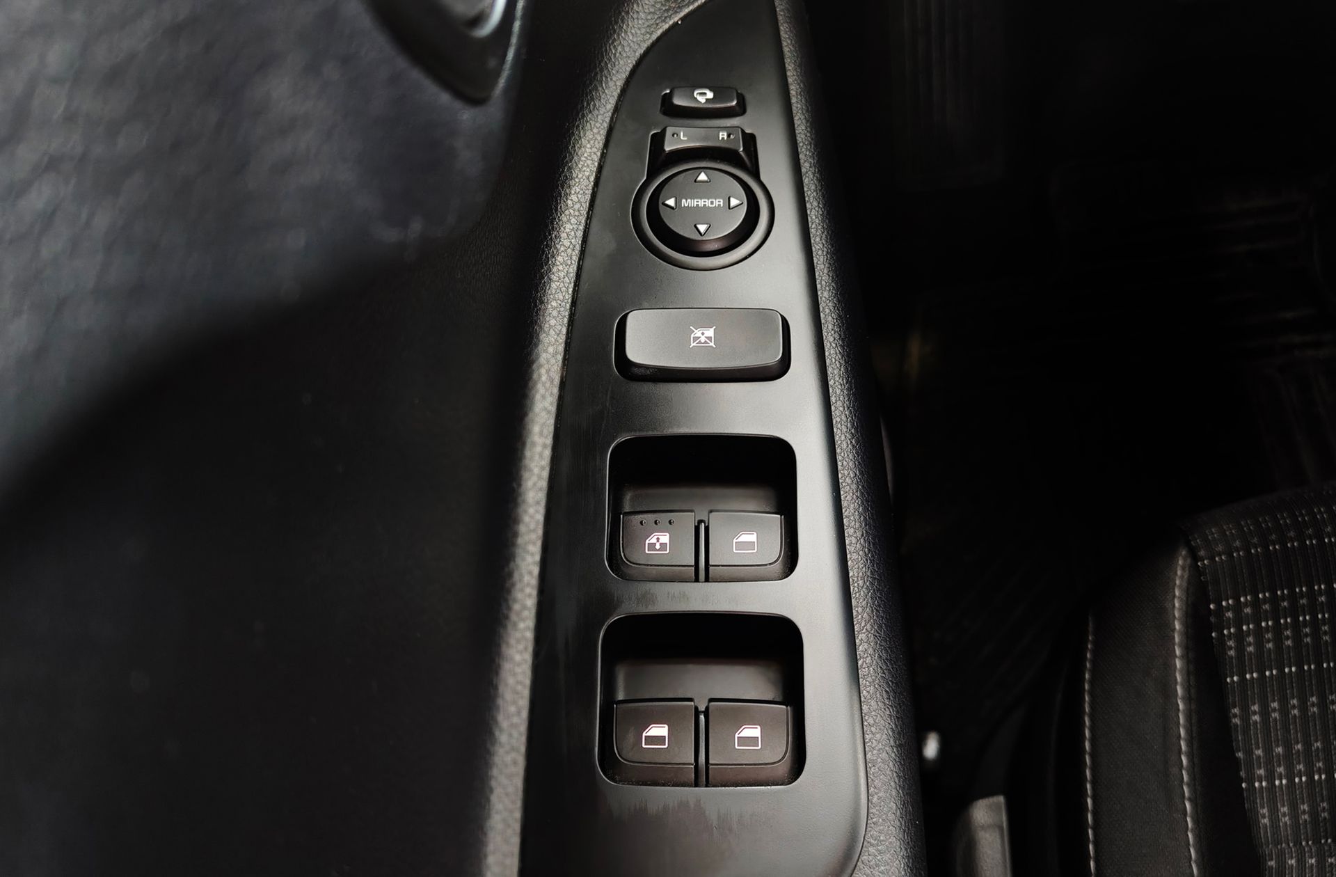 Kia Stonic 1.0 T-GDi Drive - foto 33