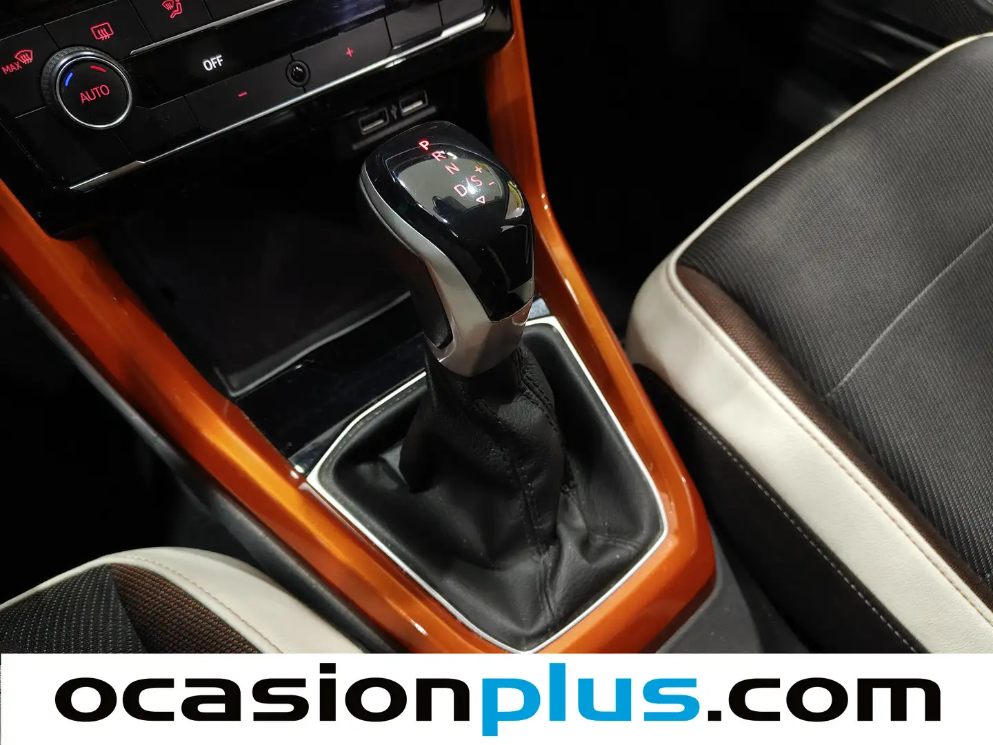 Foto Volkswagen T-Cross Volkswagen T-Cross Sport 1.0 TSI (115 CV) DSG