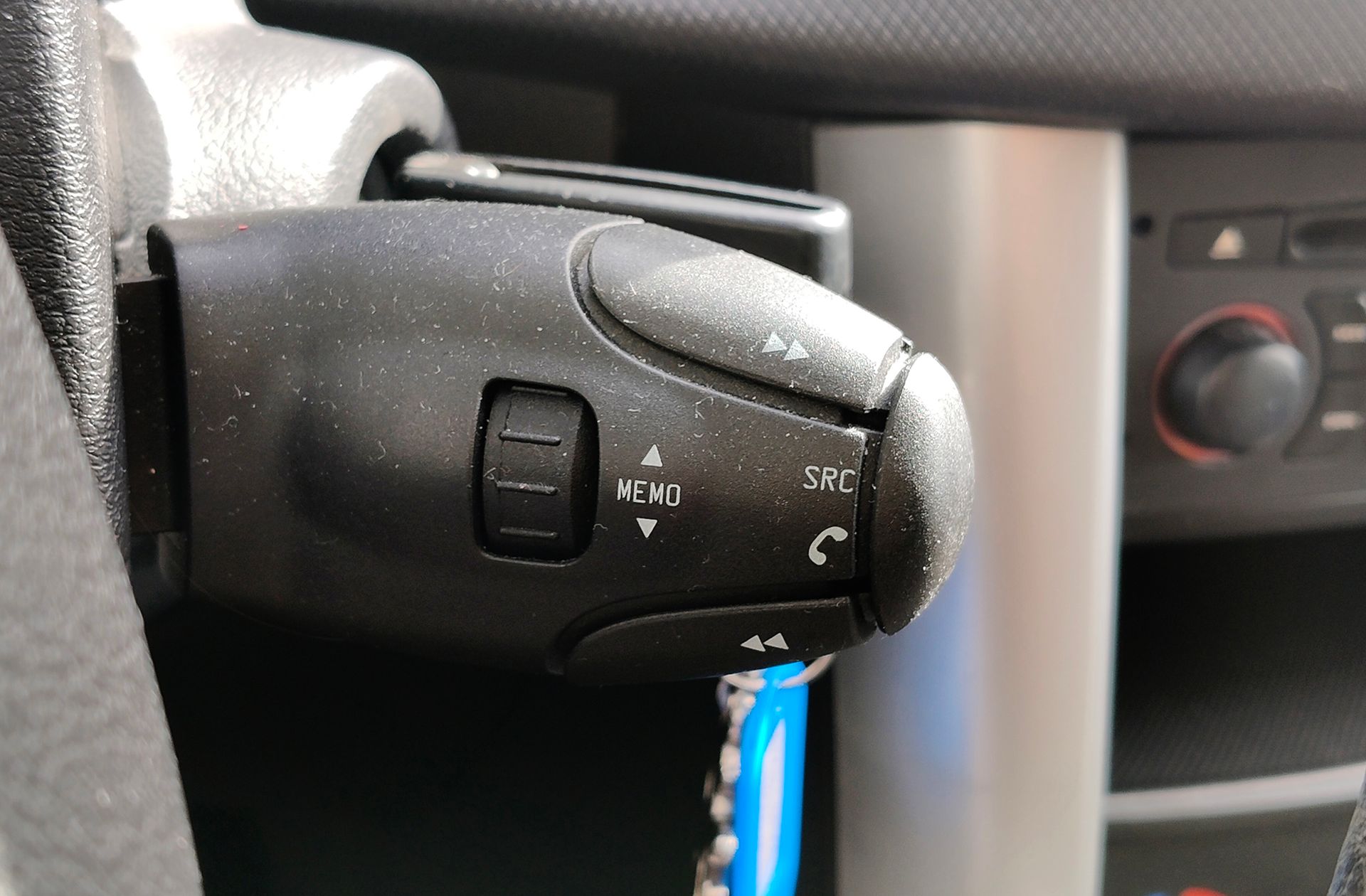 Peugeot 207 1.6 HDi Sport FAP - foto 21