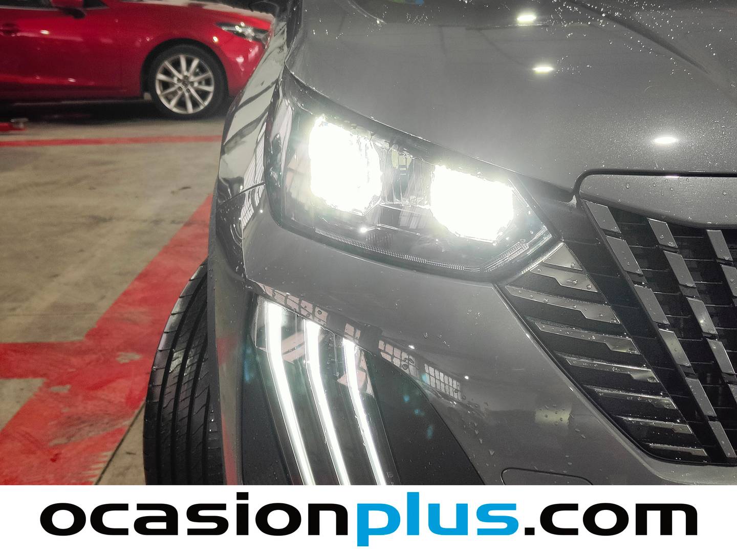 Foto Peugeot 2008 Peugeot 2008 Allure Hybrid eDCS6 (145 CV)