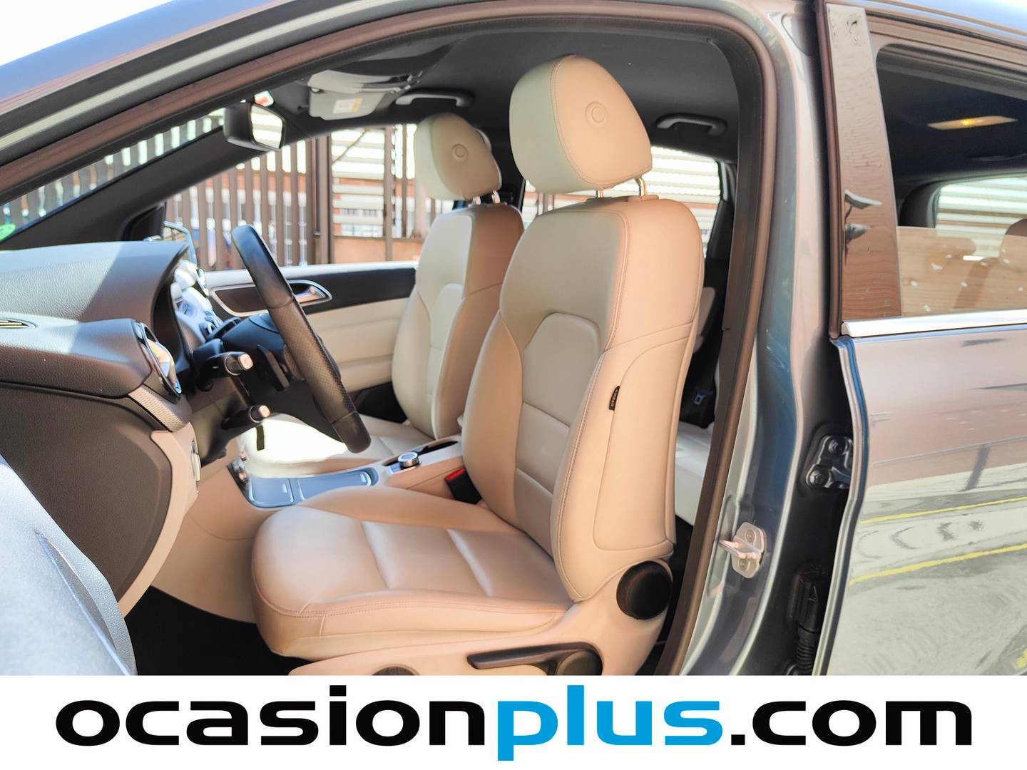 Foto asientos delanteros Mercedes Clase B Mercedes Clase B B 220 CDI Urban 4Matic (177 CV)