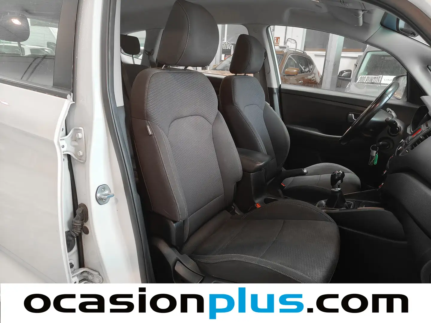 Foto KIA Carens Kia Carens 1.7 CRDi VGT Concept Eco-Dynam (115 CV) 7 Plazas