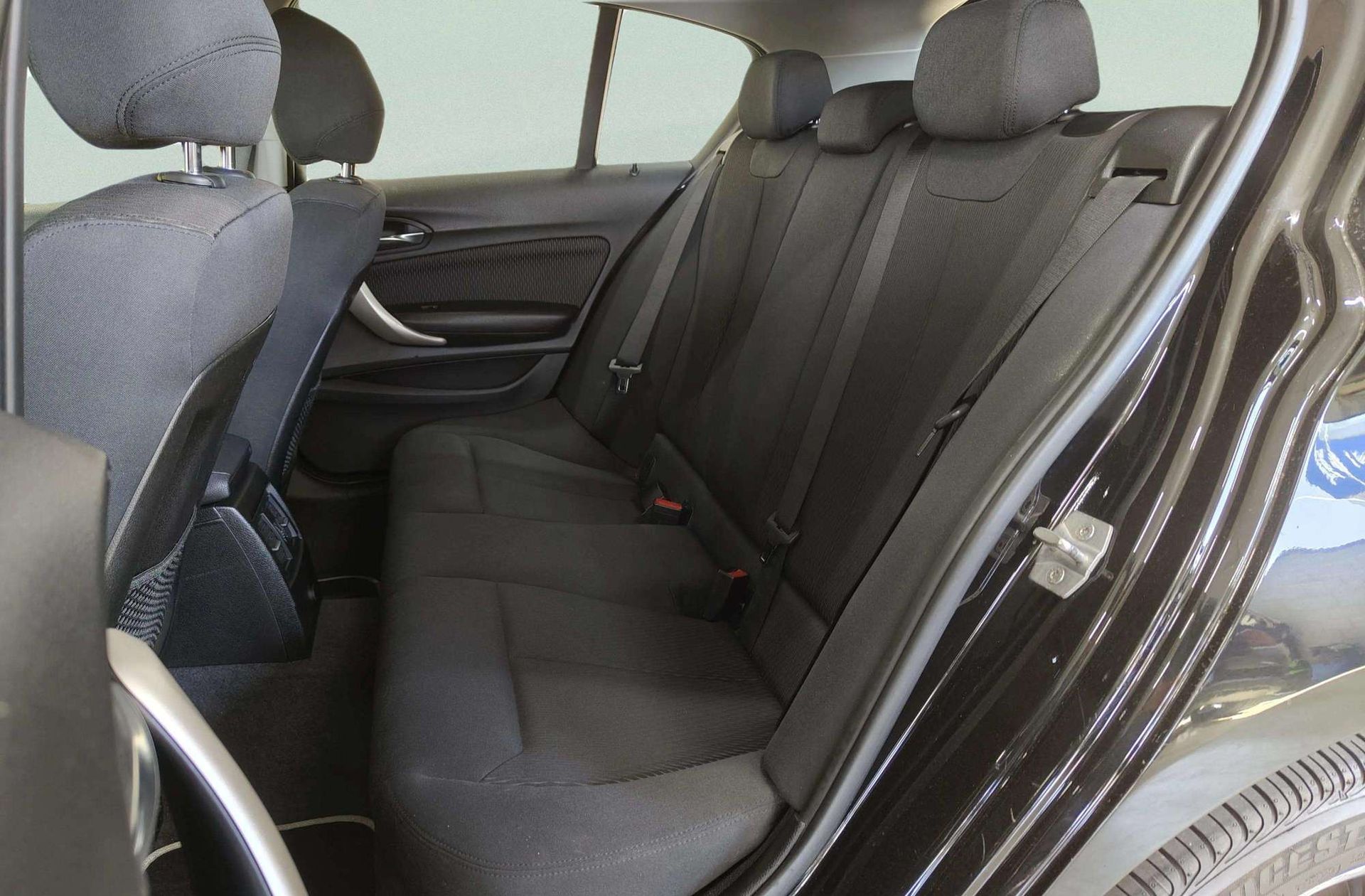 BMW Serie 1 118d xDrive - foto 11
