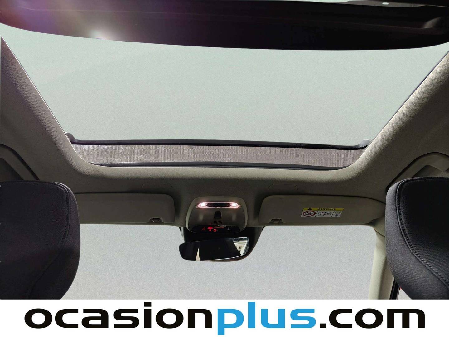 Extras y acabados del Volvo XC40 Volvo XC40 T3 Momentum Pro Auto (163 CV)