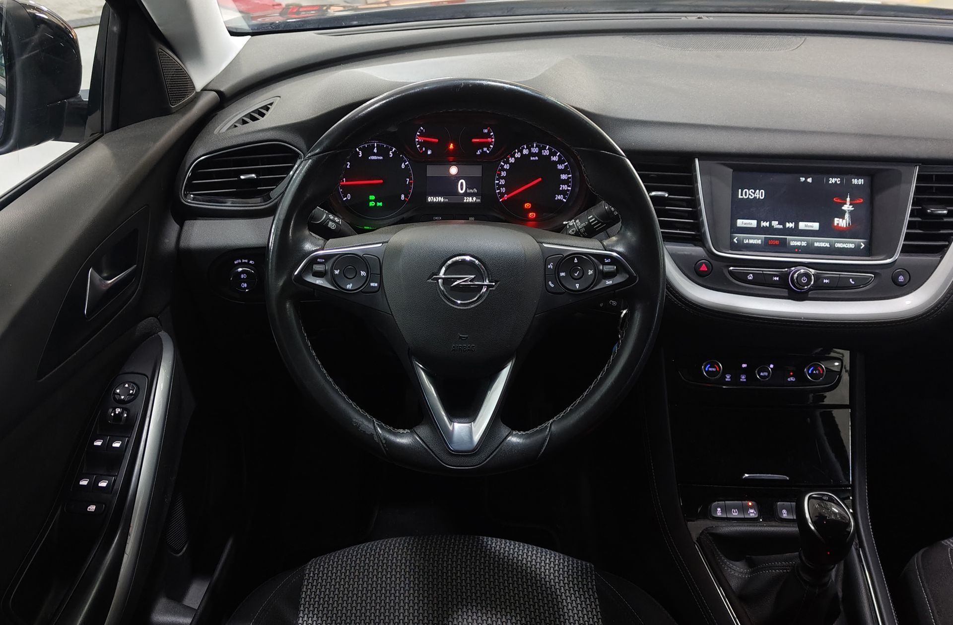 Opel Grandland 1.2 Turbo Selective - foto 20